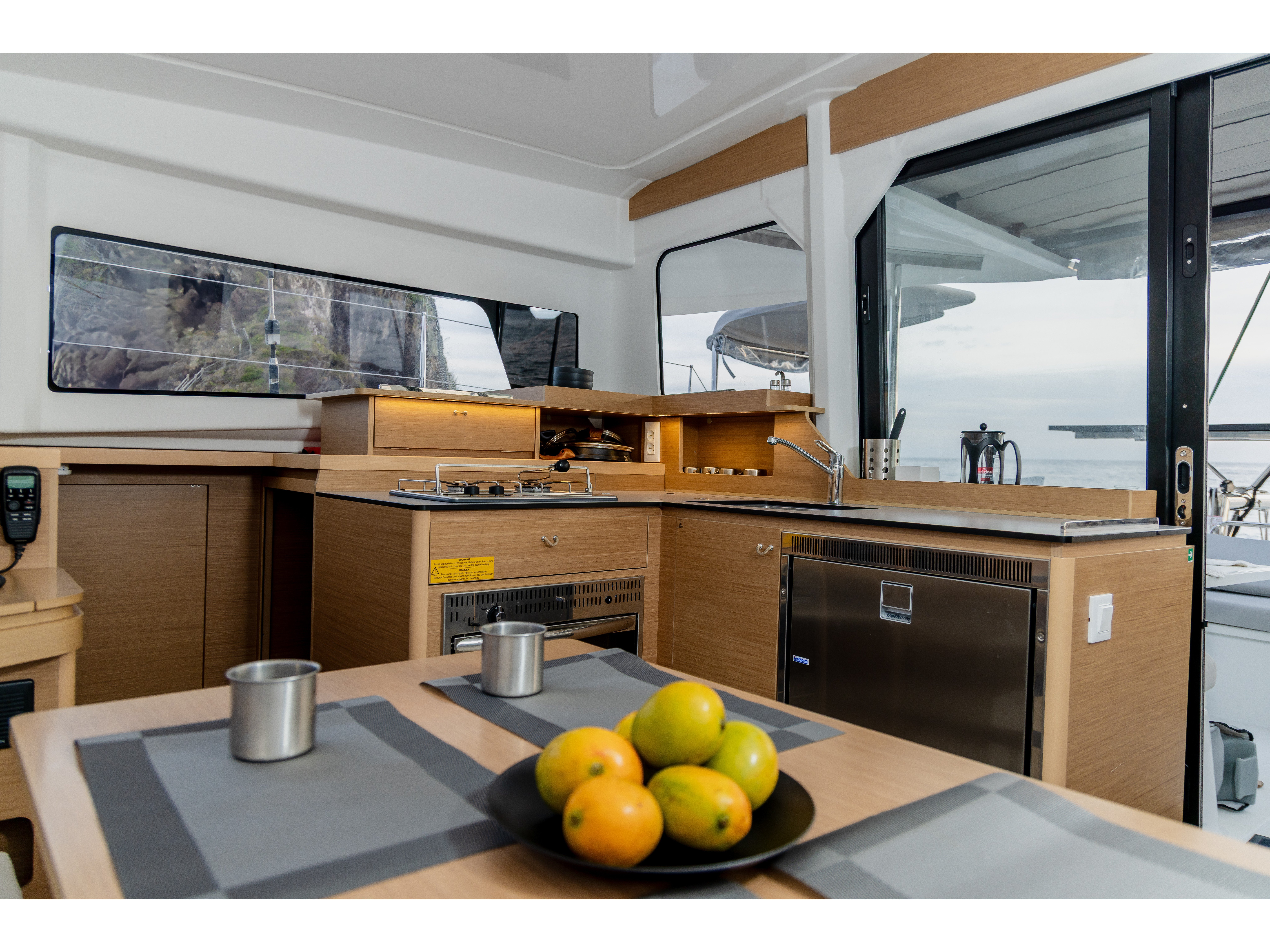 Pura Vida - Catamaran in Ribishi