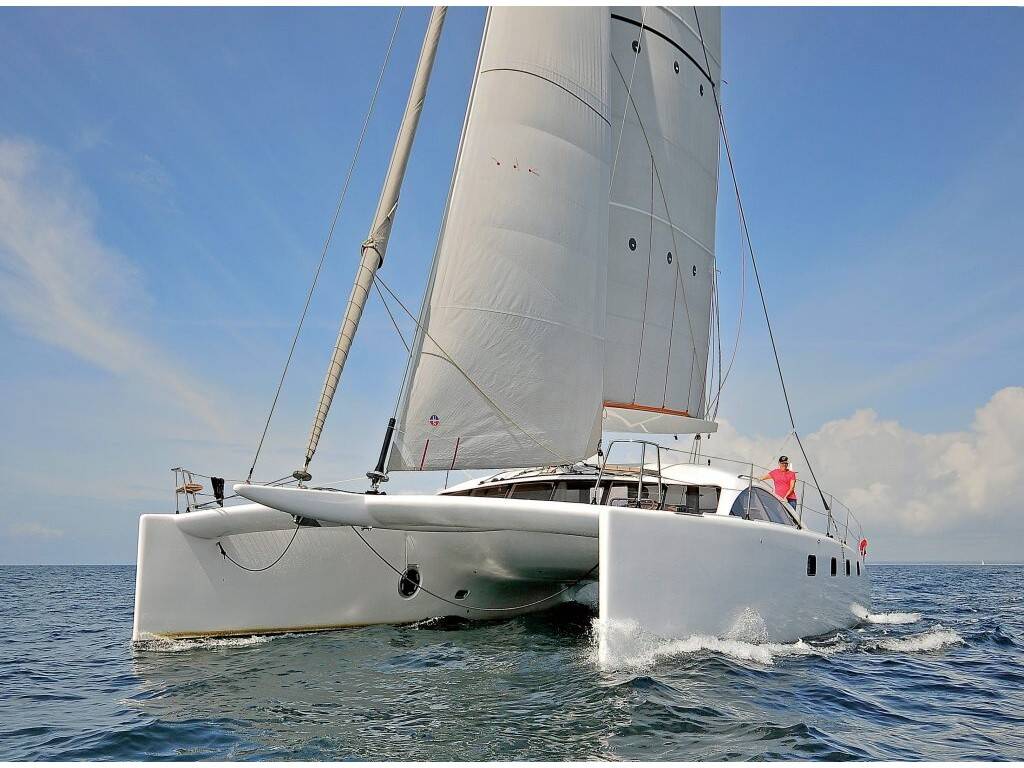 Aonyx - Catamaran in Ribishi