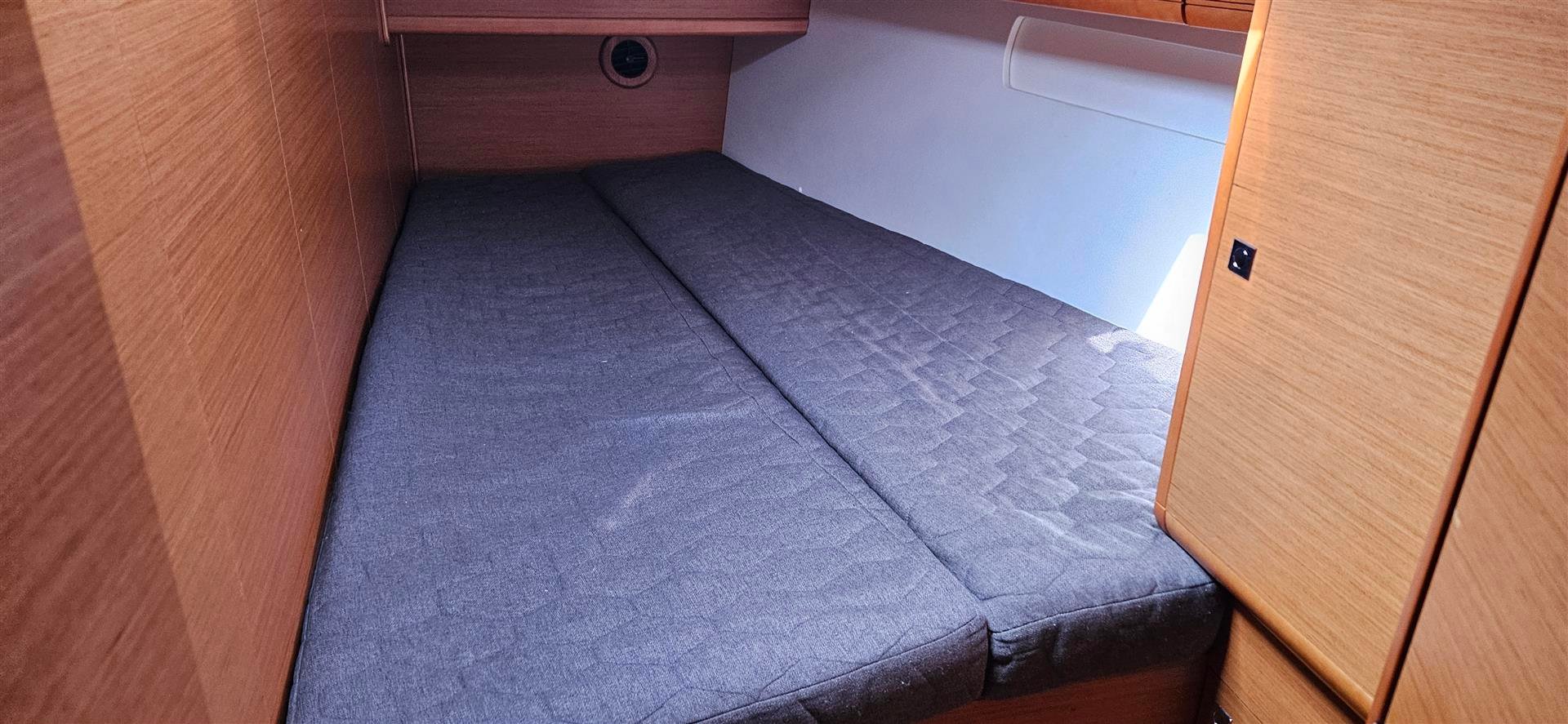 KONTIKI - Sailboat in Lefkada