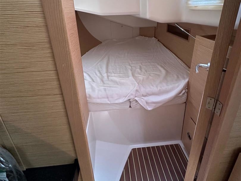 Edelweiss - Sailboat in Lefkada