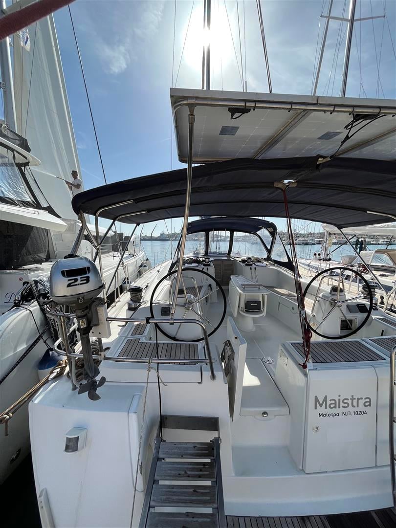 Maistra - Sailboat in Lavrio