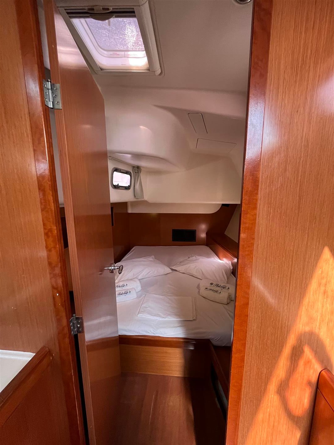 Maistra - Sailboat in Lavrio