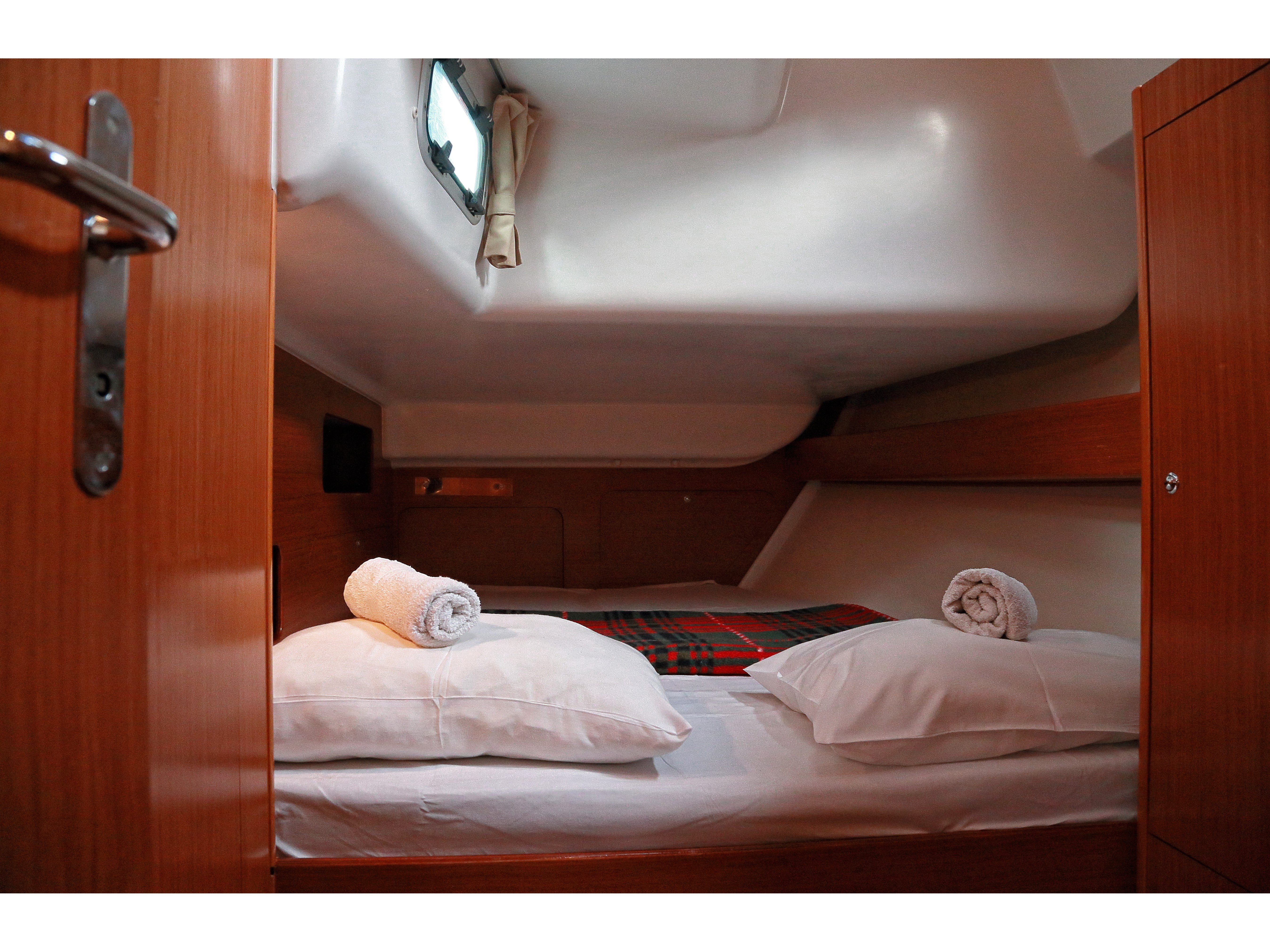 HERMES - Sailboat in Preveza