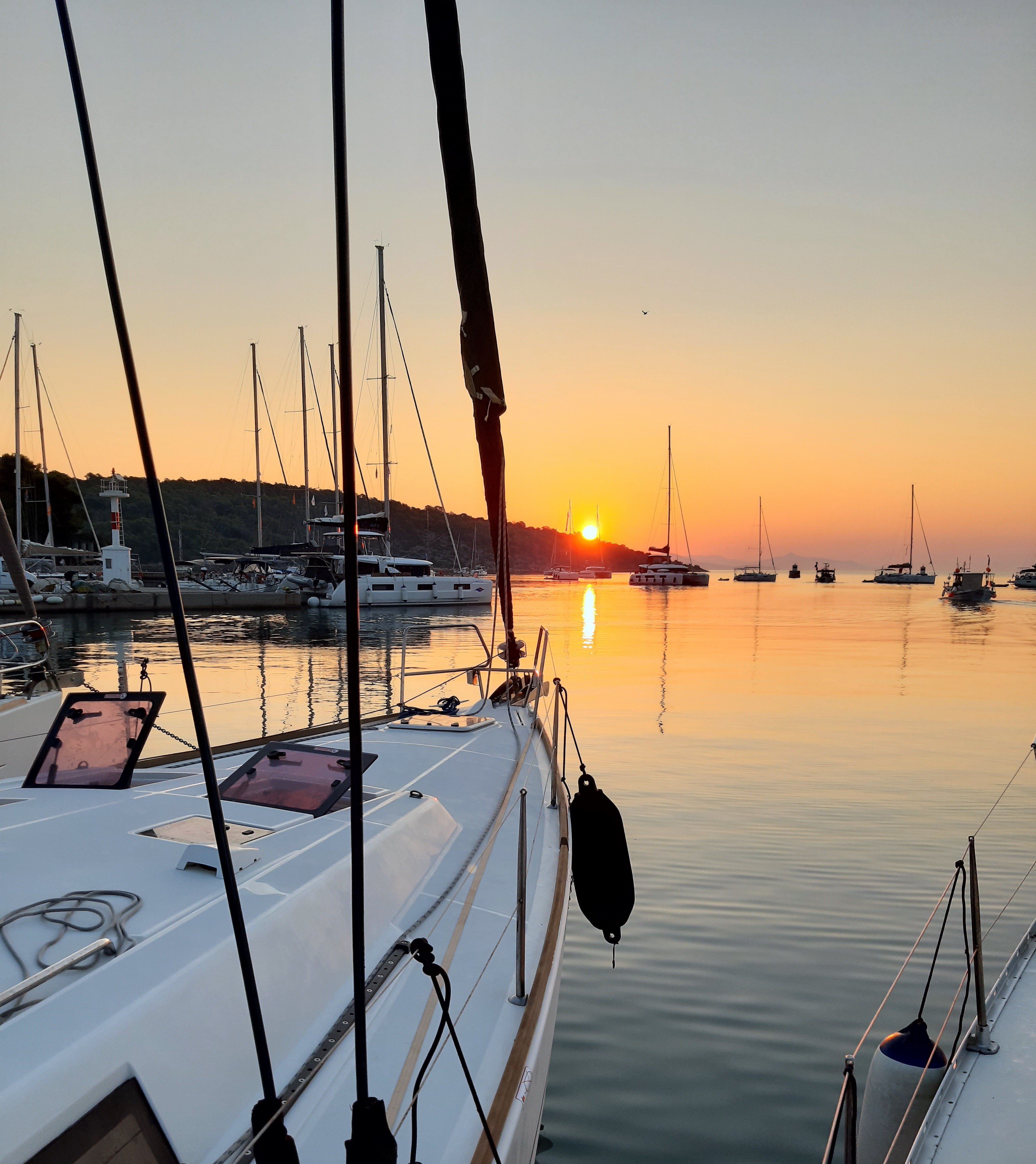 Sifnos 43.1 - Sailboat in Kallithea