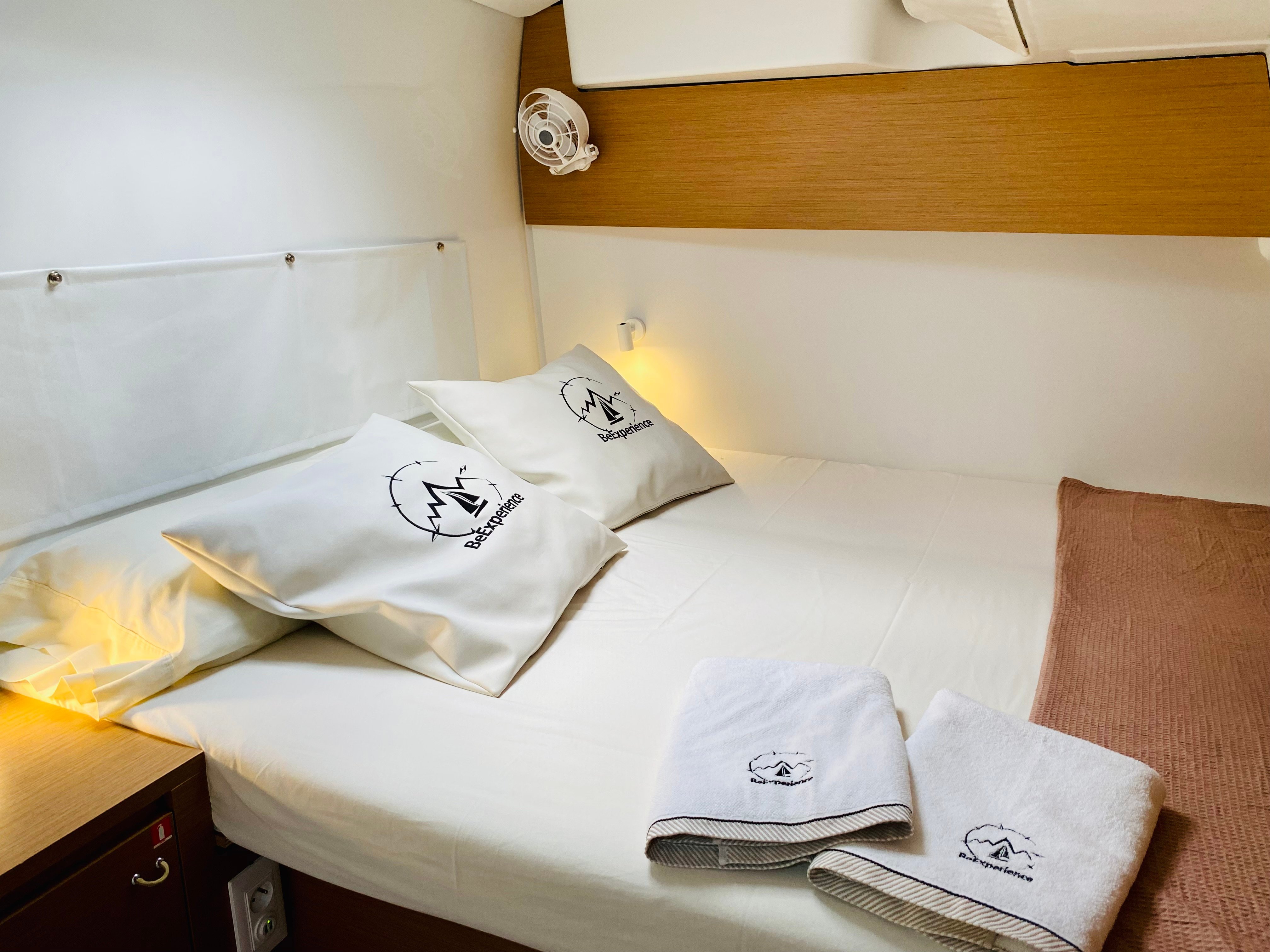 YEMAYA Mallorca CREWED - Catamaran in Port d'Andratx