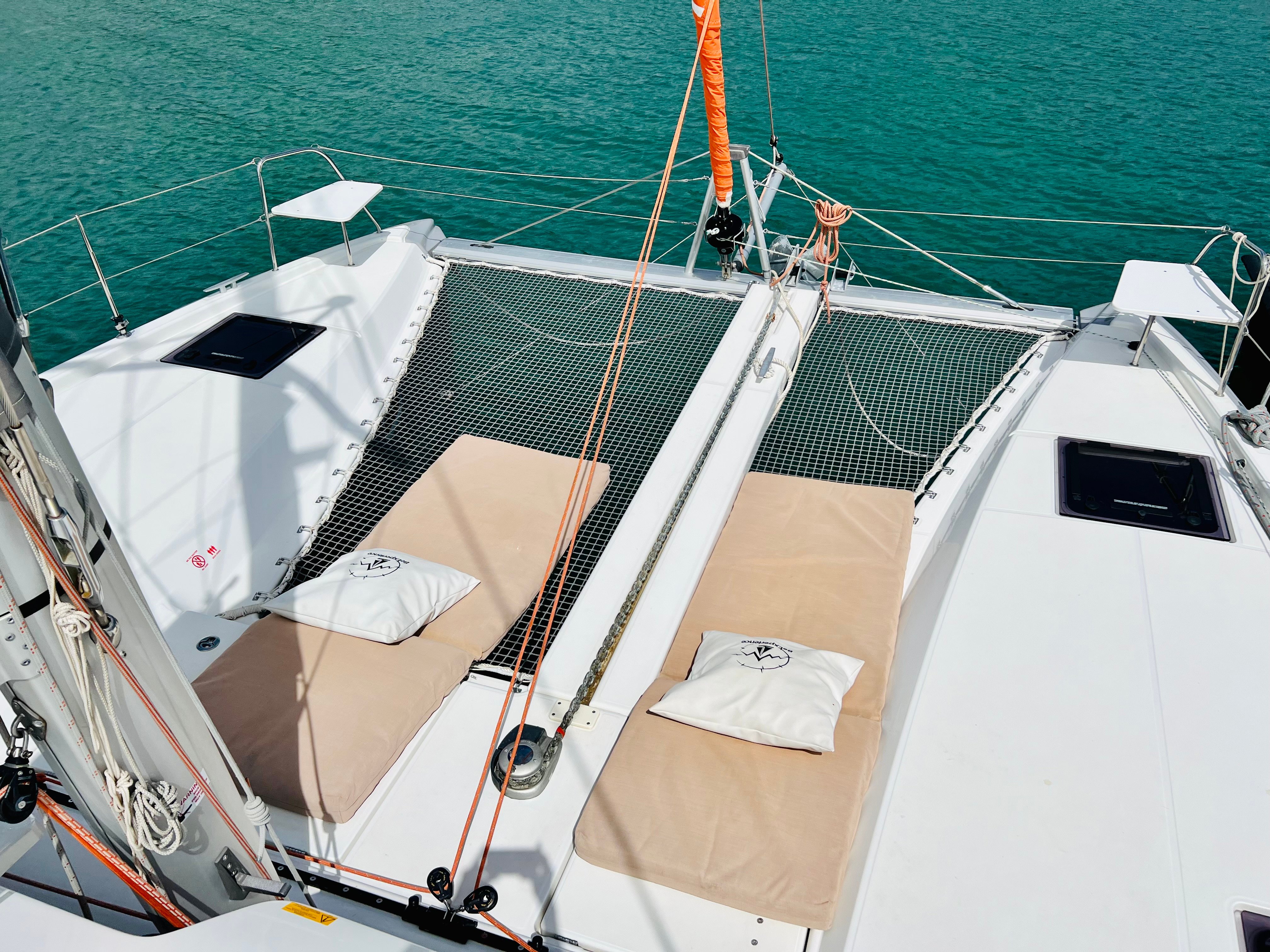 YEMAYA Mallorca BAREBOAT - Catamaran in Port d'Andratx