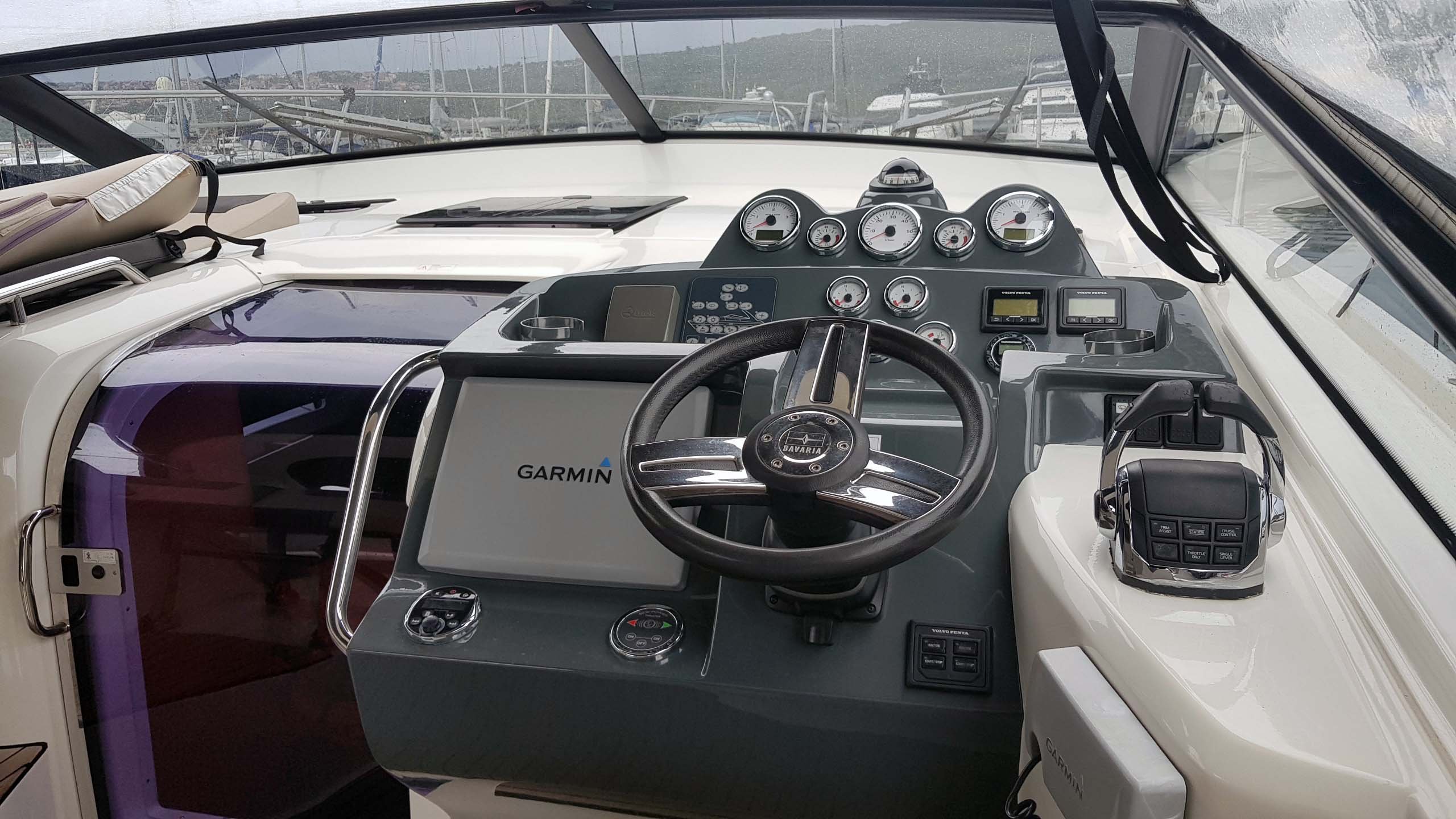 Rhea - Motor Yacht in Punat