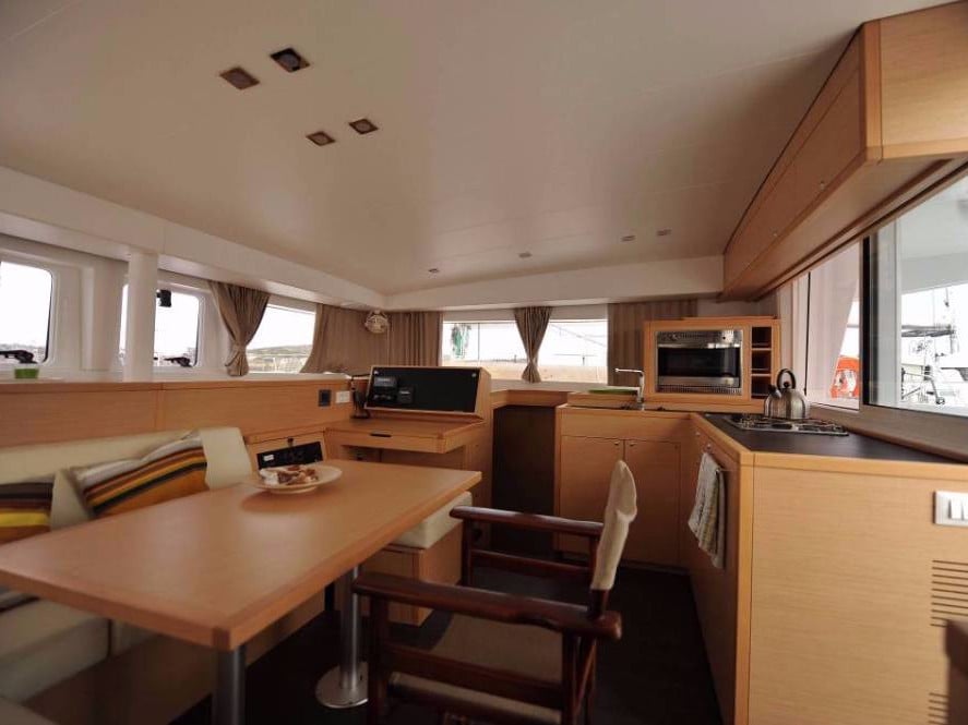 Ipanema - Catamaran in Alimos