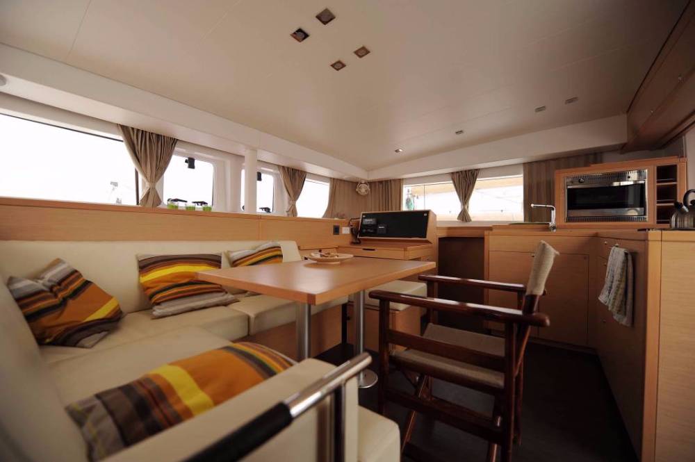 Ipanema - Catamaran in Alimos