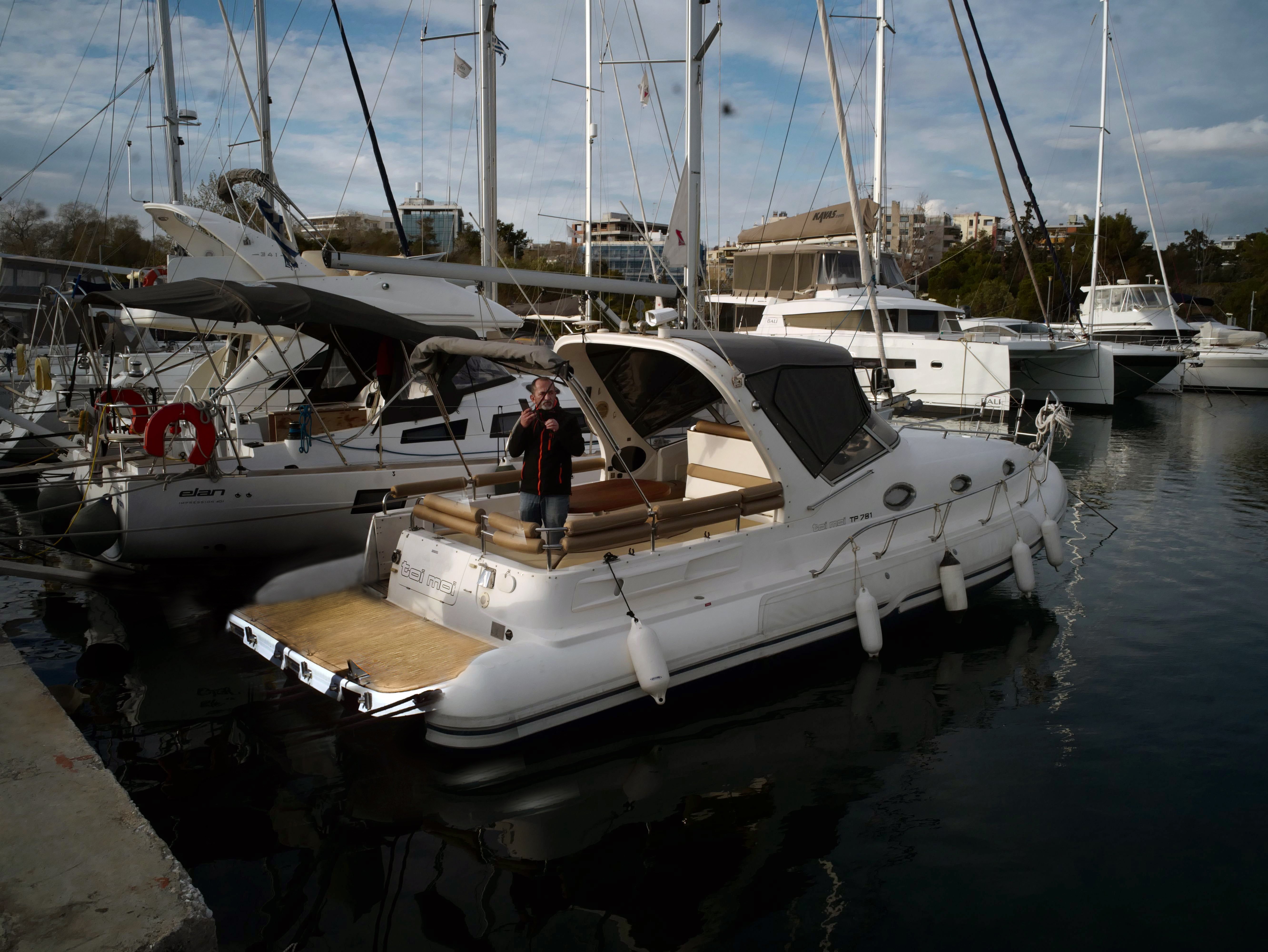Toi Moi - Motor Yacht in Alimos