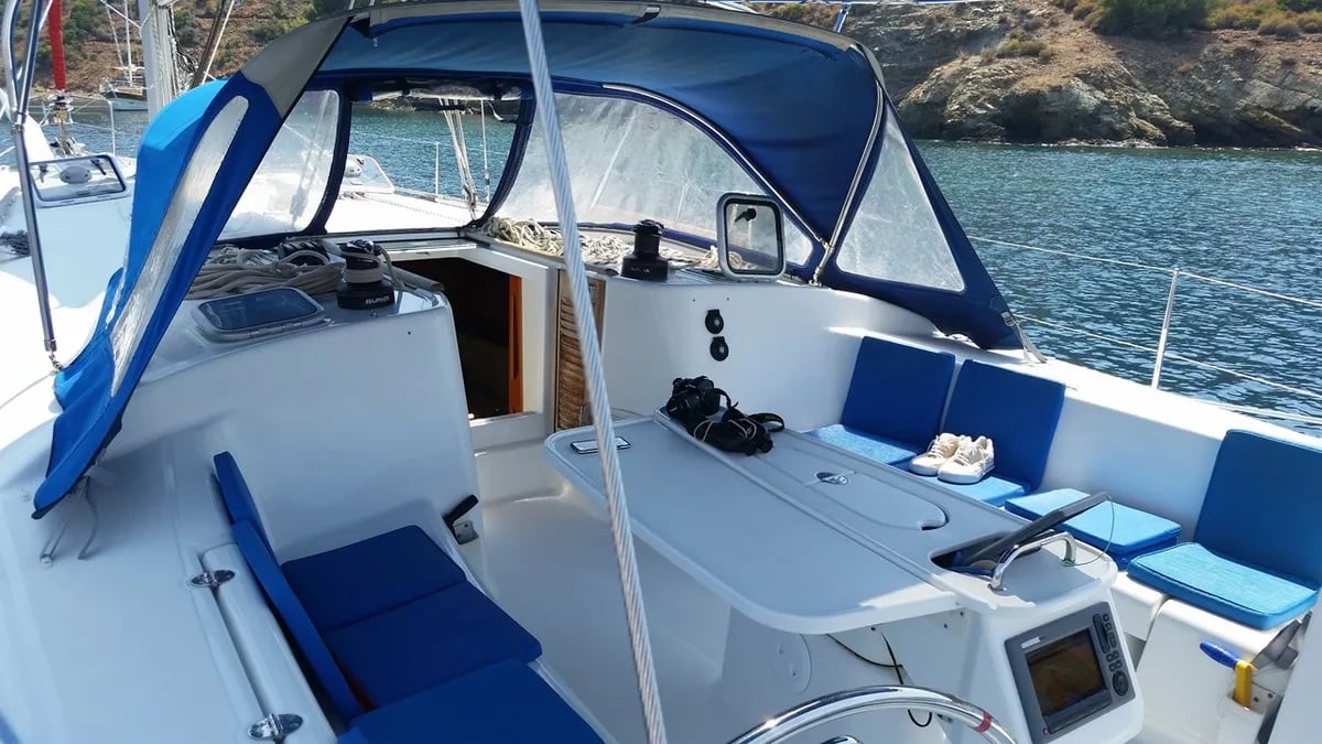 Amirante - Sailboat in Alimos