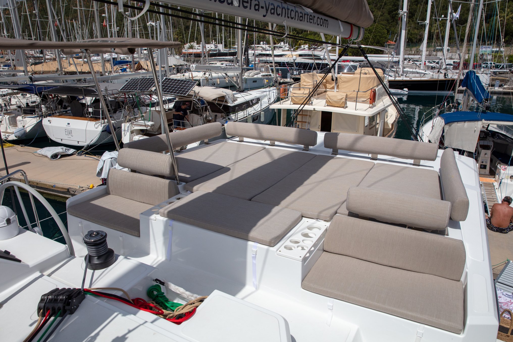 Time Out - Katamaran içinde Marmaris