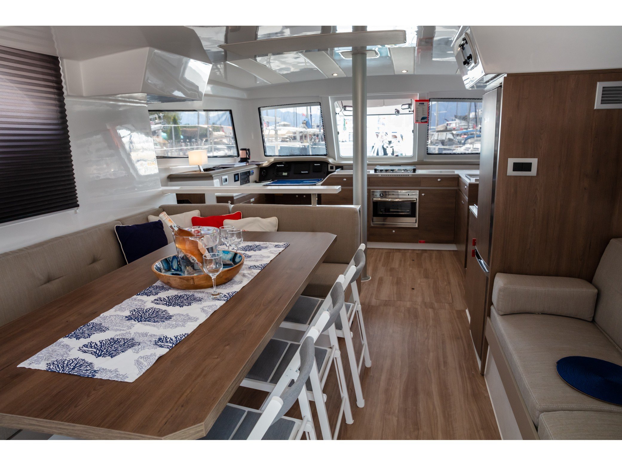 Time Out - Catamaran in Marmaris