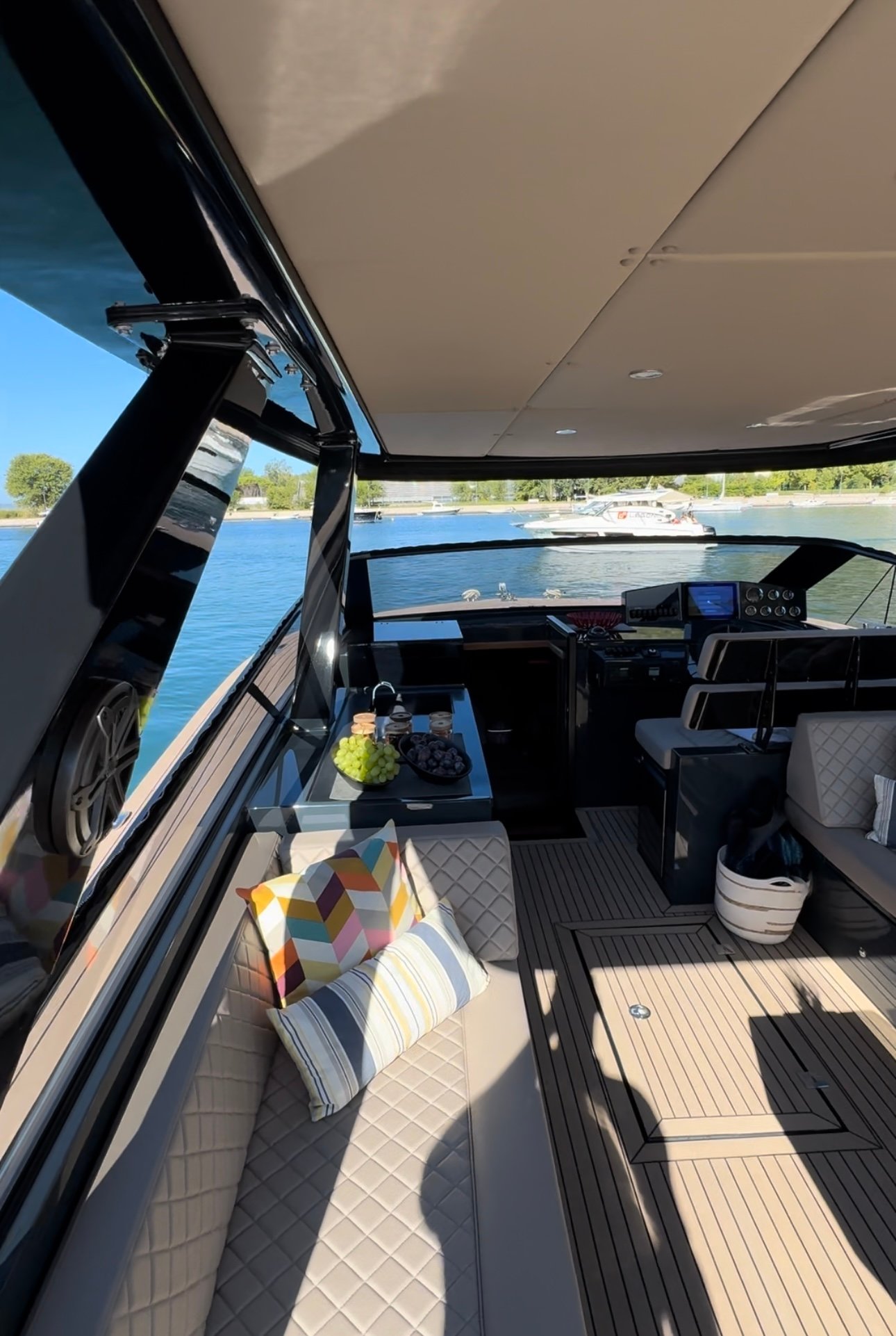 Josip - Motor Yat içinde Split