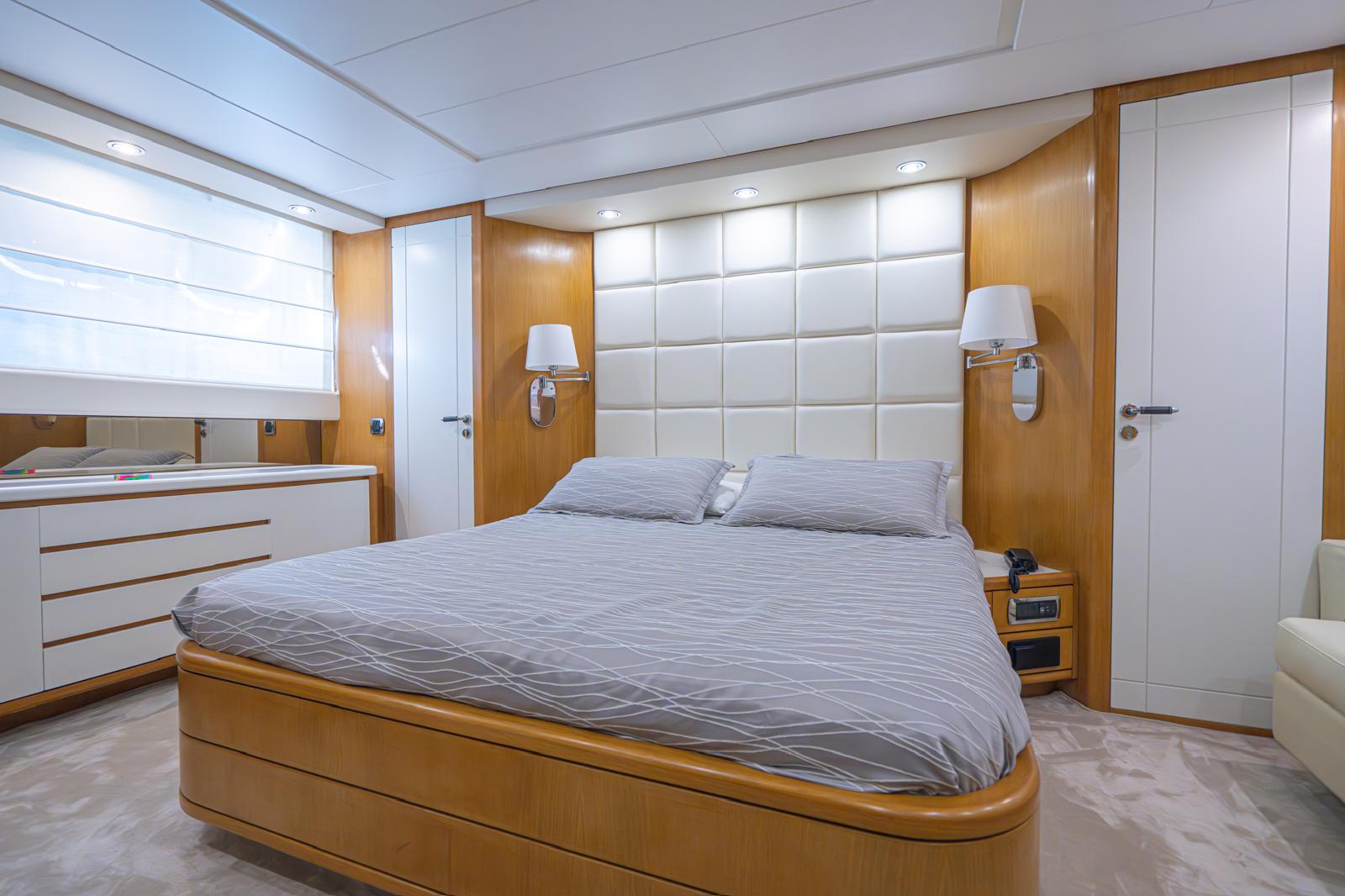 San Lorenzo - Motor Yacht in Ischia