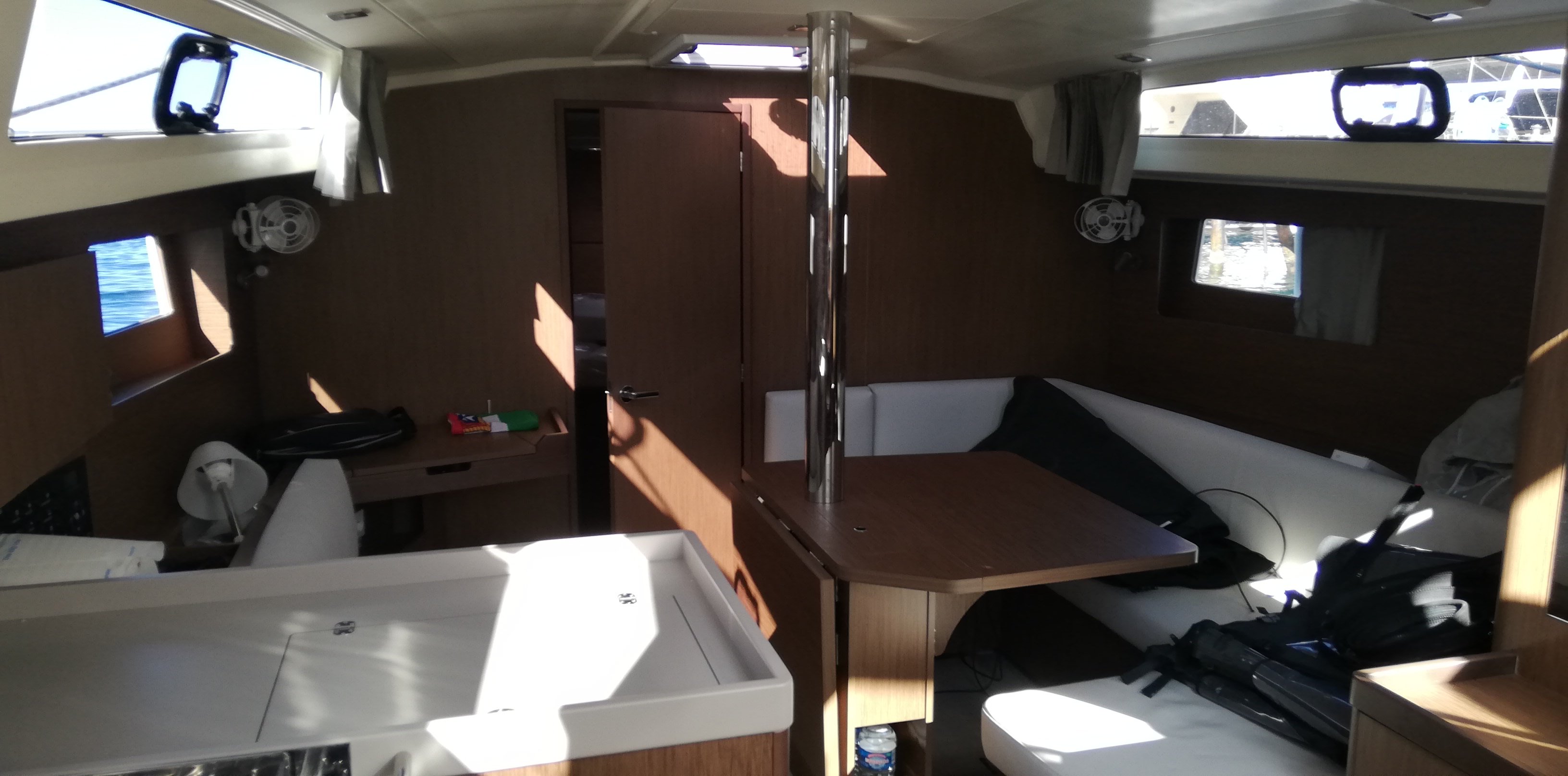 Kira - Sailboat in Vibo Marina