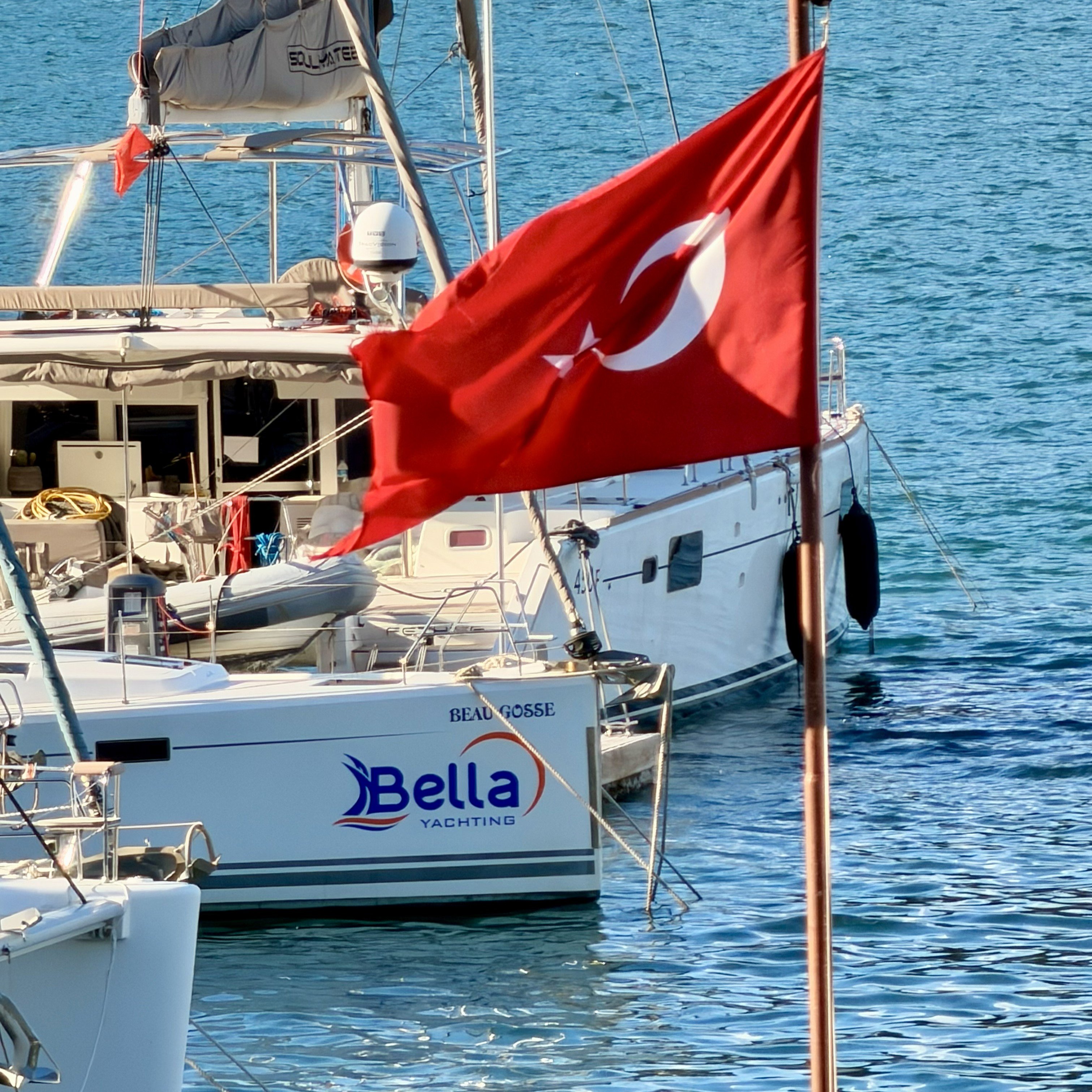 Premium - Sailboat in Karagözler