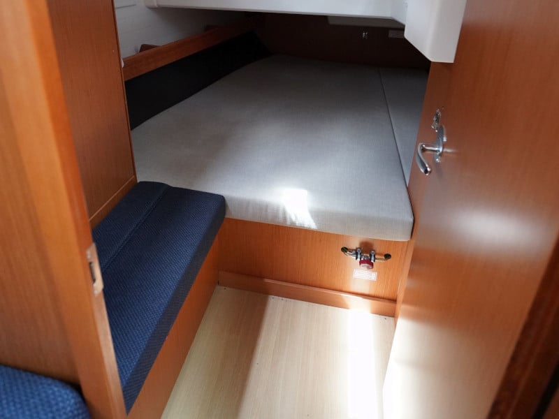 Carlotta - Sailboat in Vibo Marina