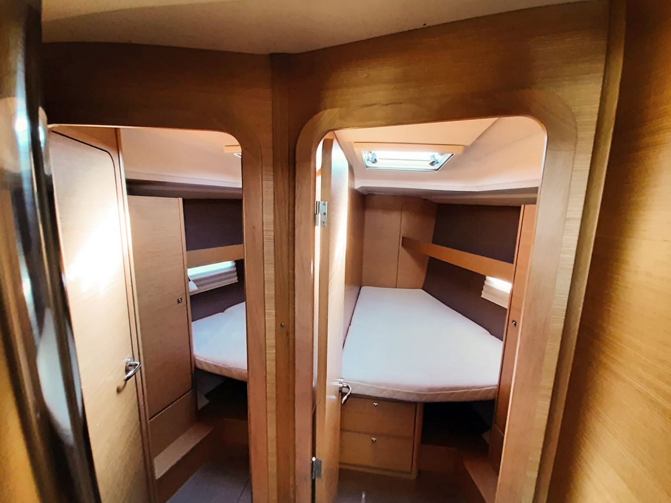 Divina - Sailboat in Vibo Marina