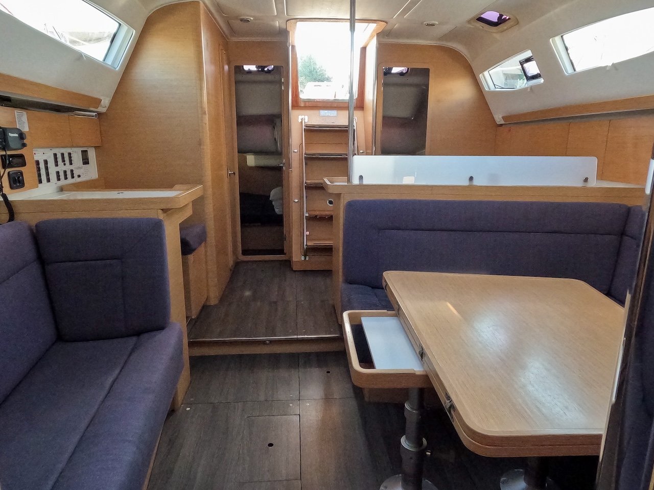 High AS - Sailboat in Izola