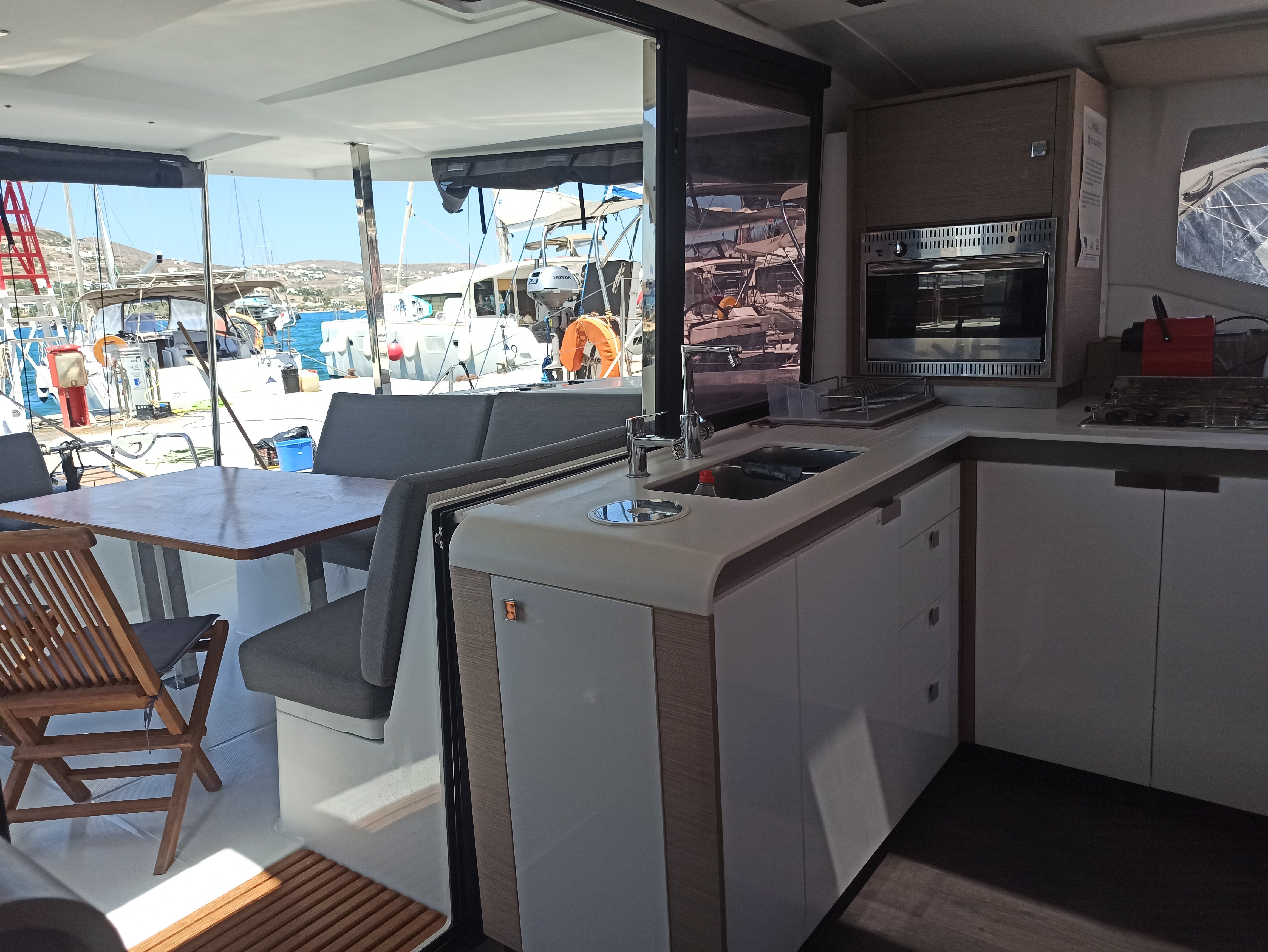 ALMIRIKI - Catamaran in Paros