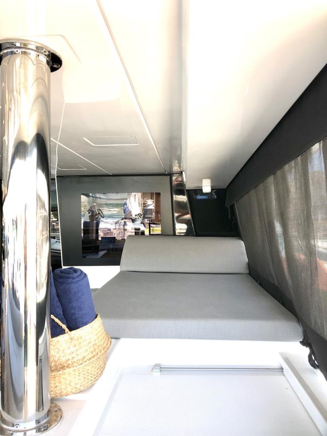 Atlantis - Katamaran içinde Anatoliki Attiki