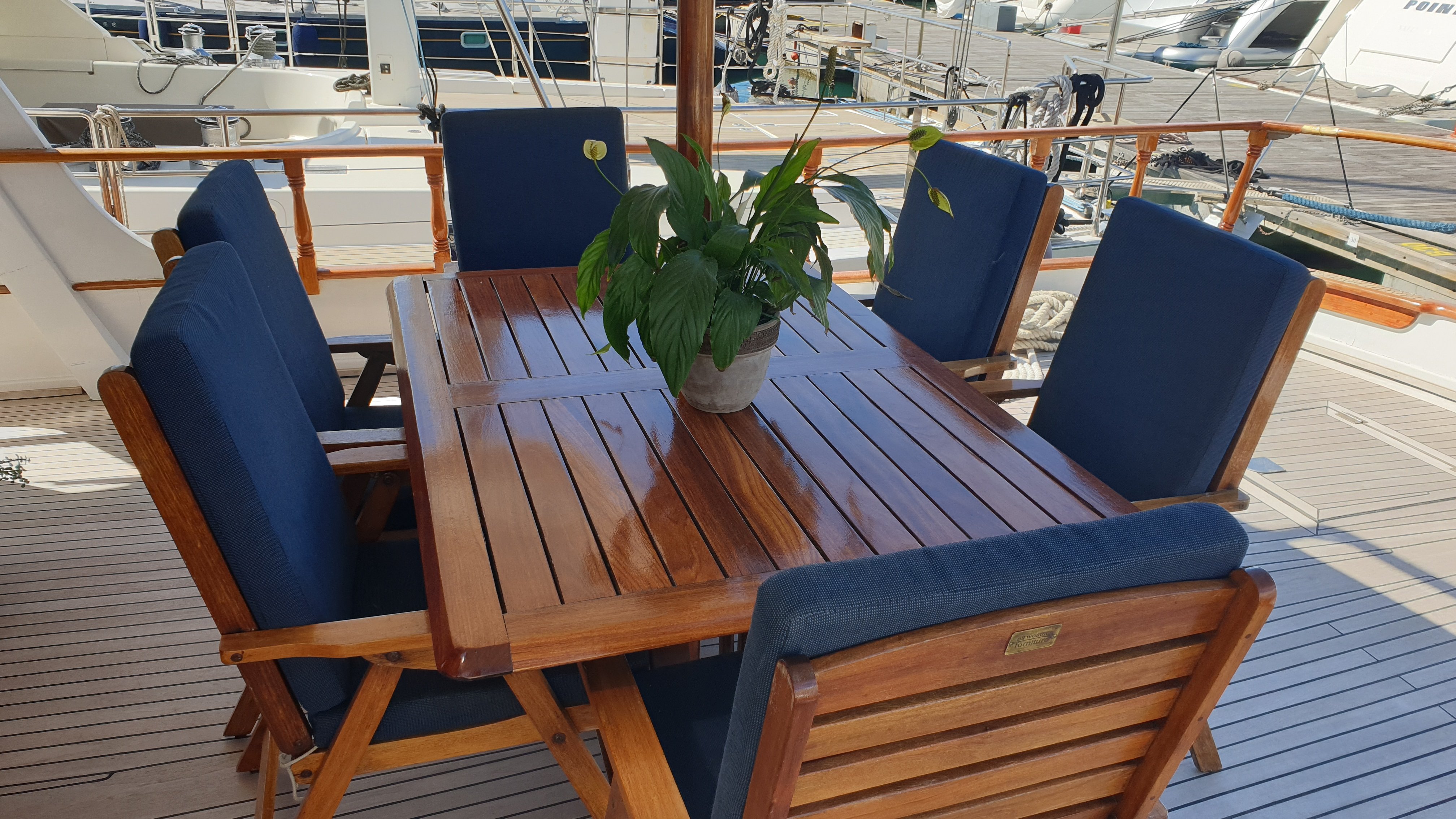 Hercule Piorot - Motor Yacht in Elliniko