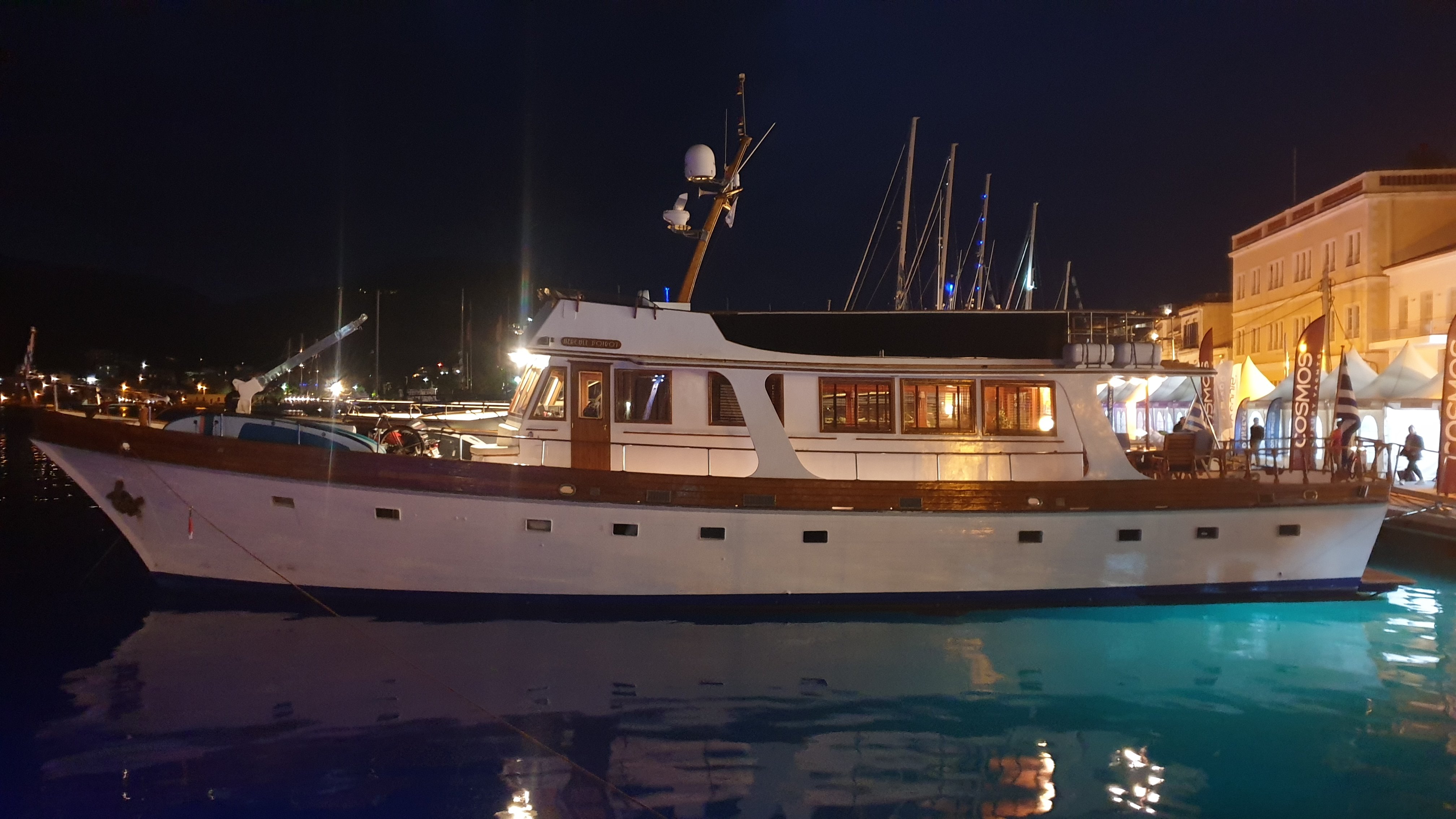 Hercule Piorot - Motor Yacht in Elliniko