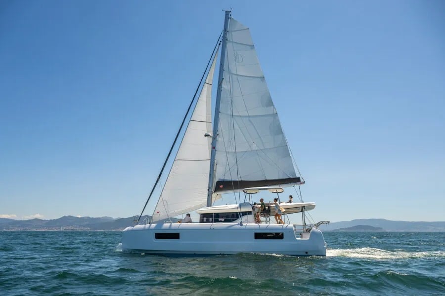White Pearl - Catamaran in Road Town