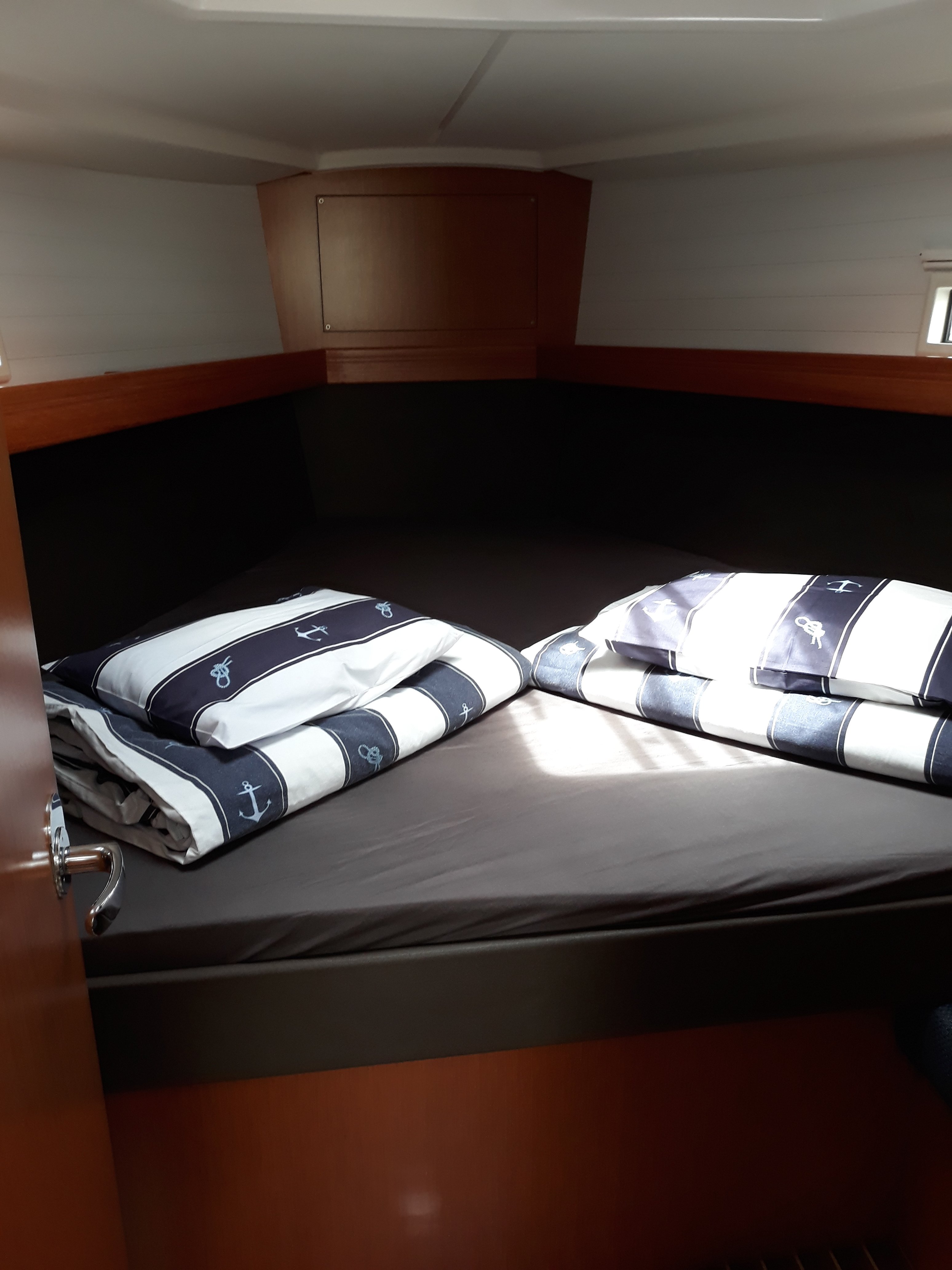 Mišac - Yelkenli içinde Bibinje