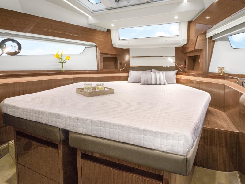 Blue Lagoon II - Motor Yat içinde Pula