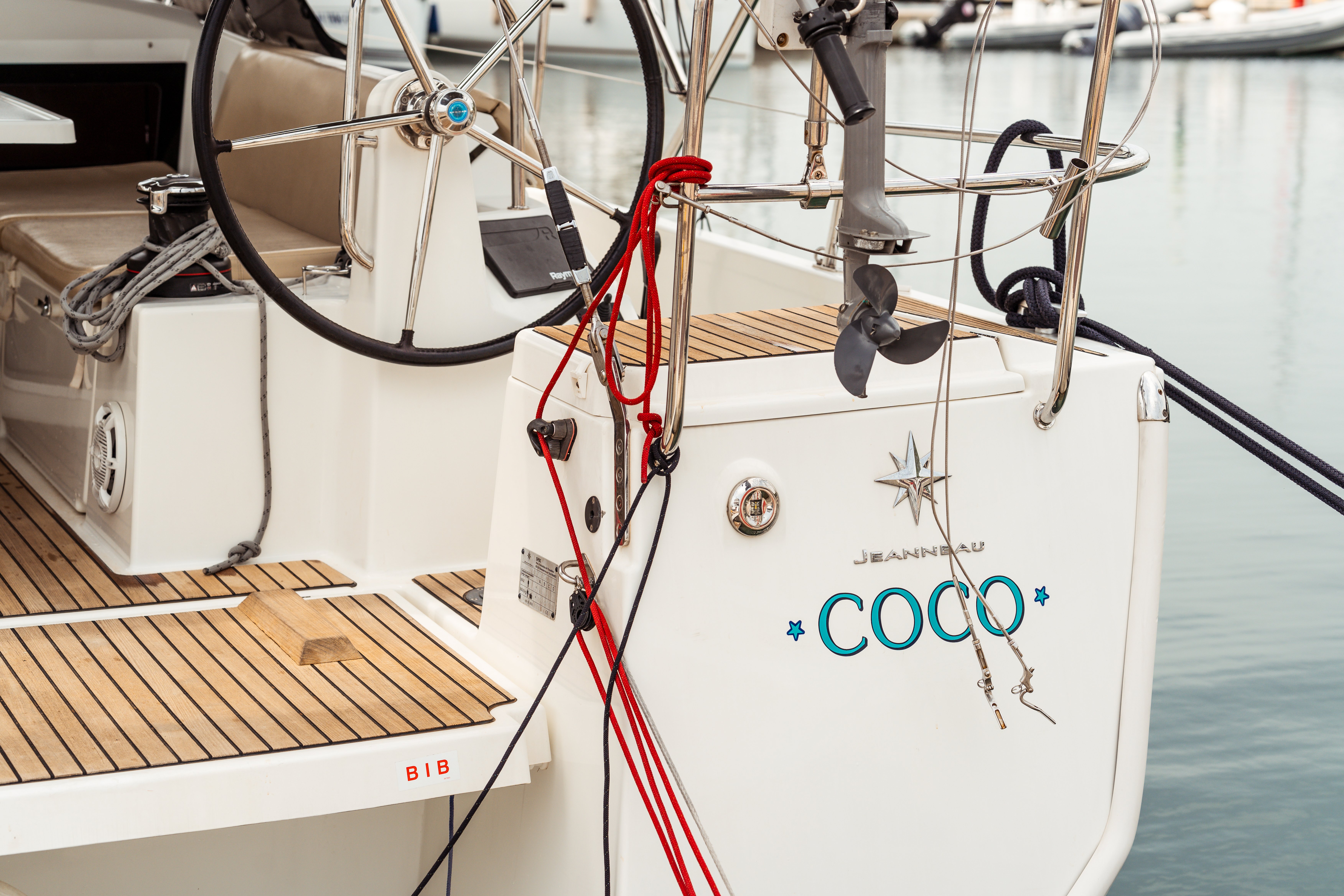 Coco - Yelkenli içinde Portisco