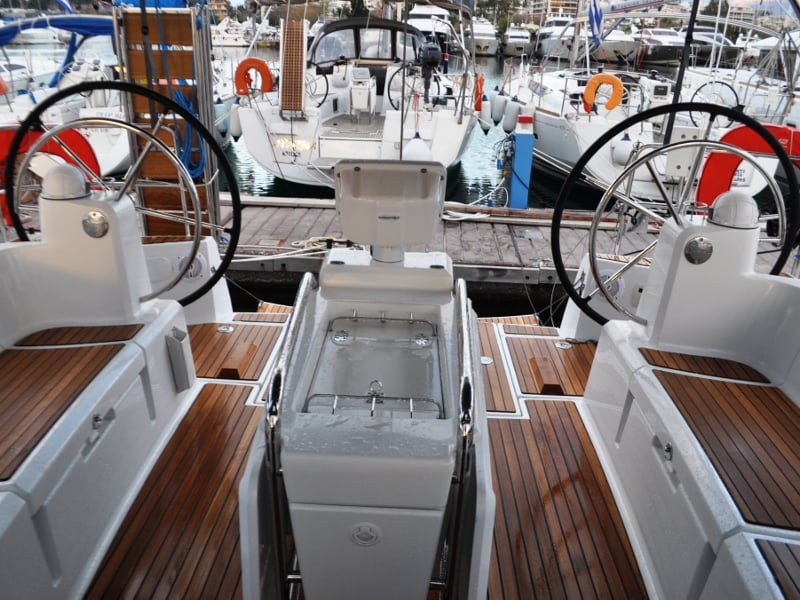 Ekaterina - Yelkenli içinde Kallithea