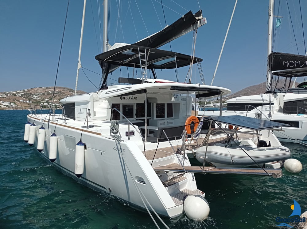 Grecostar - Katamaran içinde Alimos