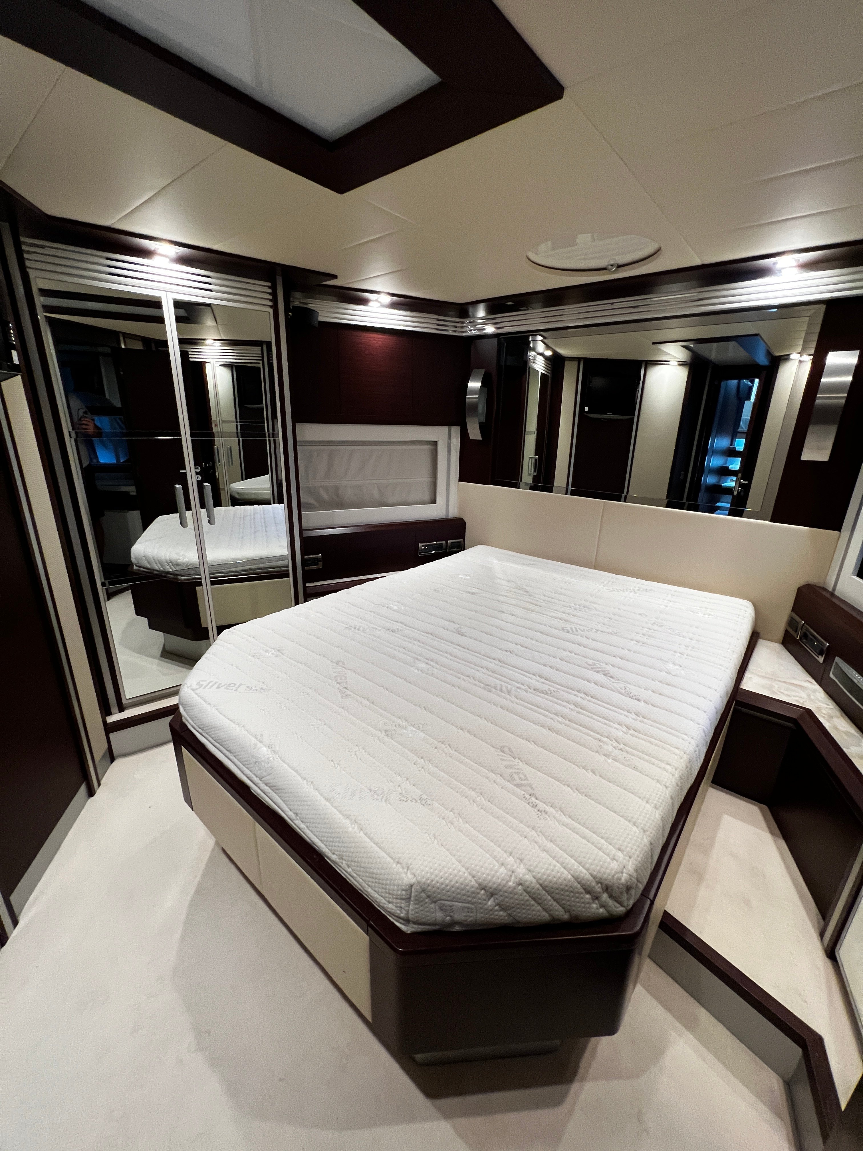 QUO VADIS - Motor Yacht in Šibenik