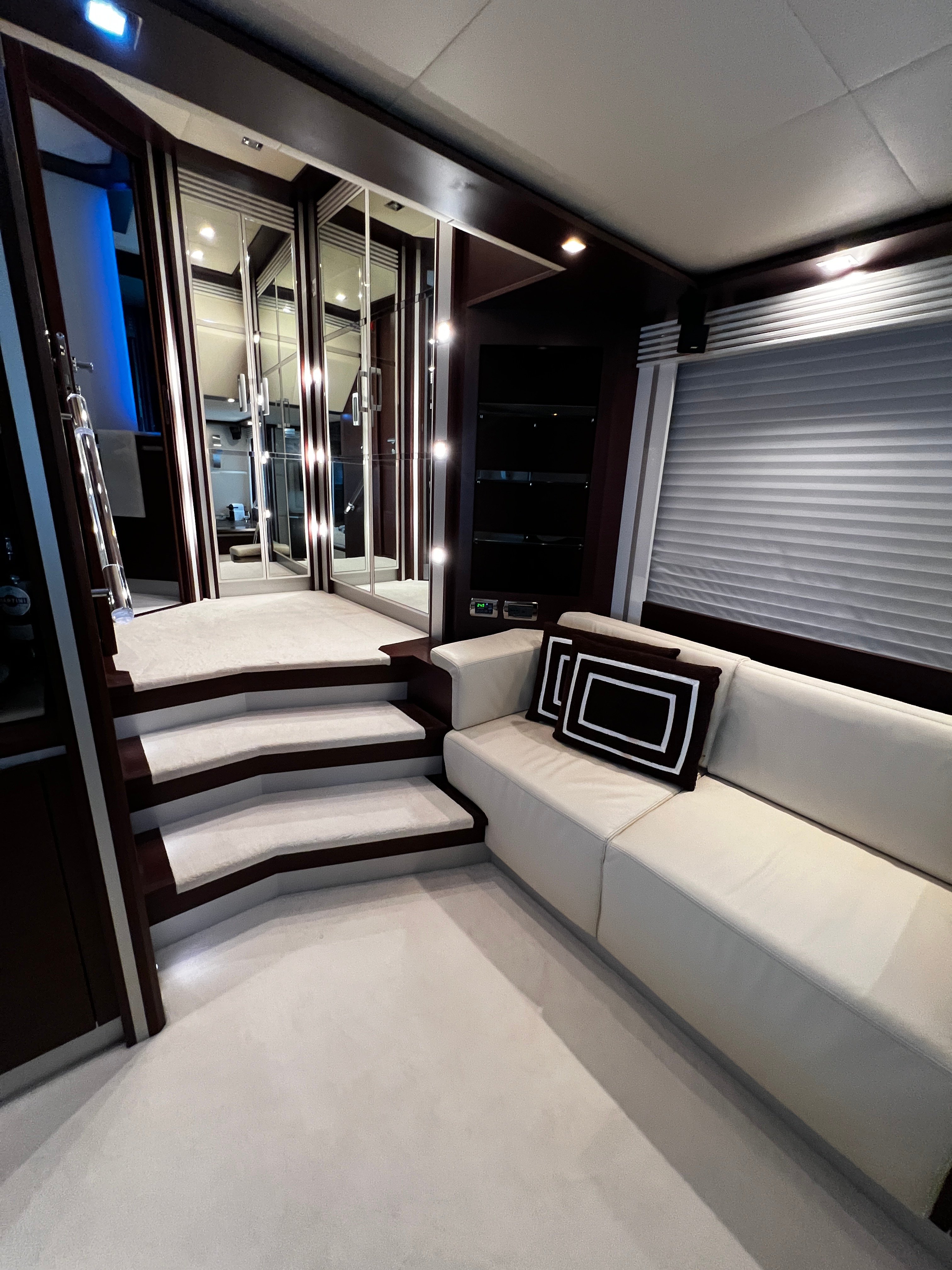 QUO VADIS - Motor Yacht in Šibenik