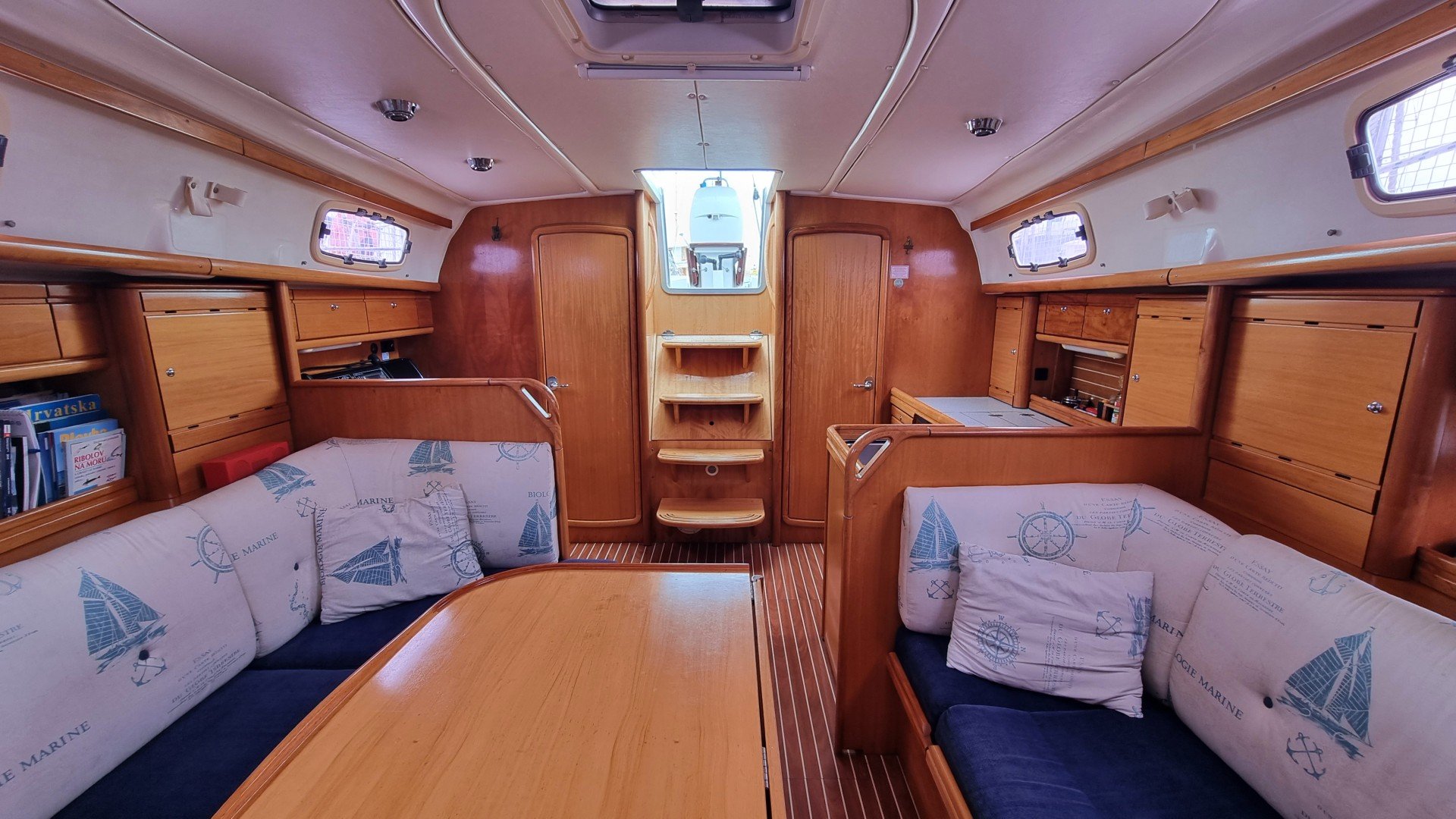 Hani - Sailboat in Betina