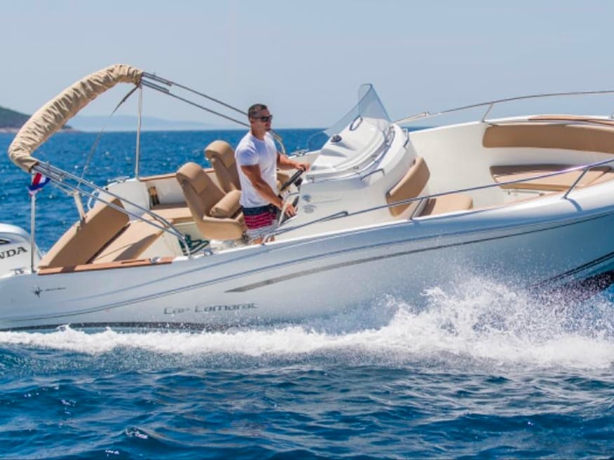 Cap Camarat - Motor Yacht in Trogir