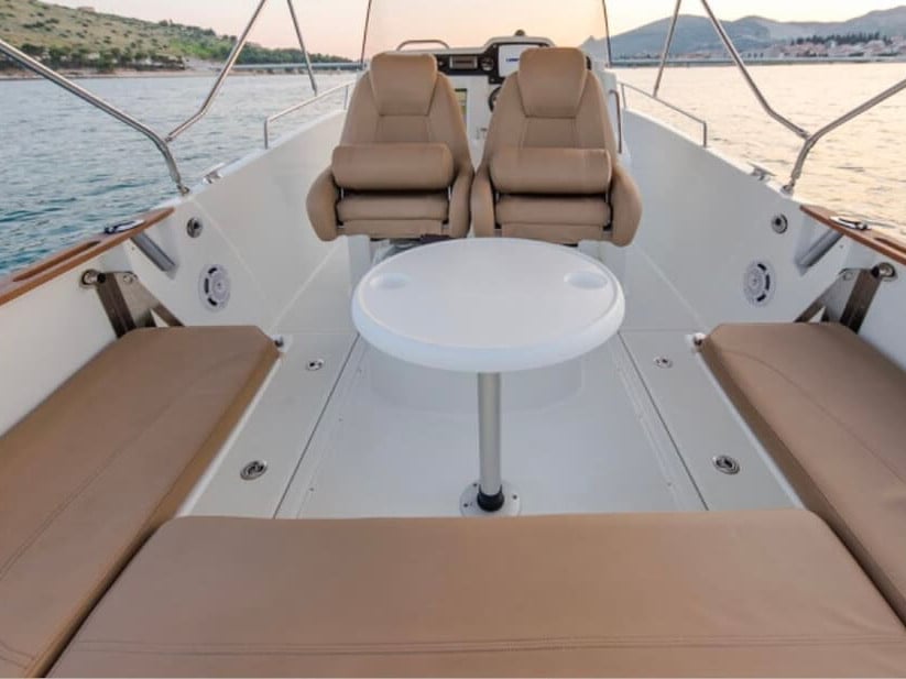 Cap Camarat - Motor Yacht in Trogir