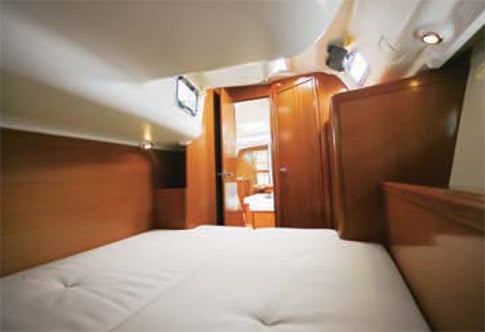 Tosca - Sailboat in Elefsina