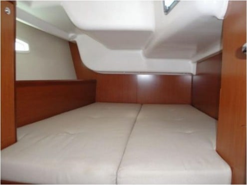 Tosca - Sailboat in Elefsina