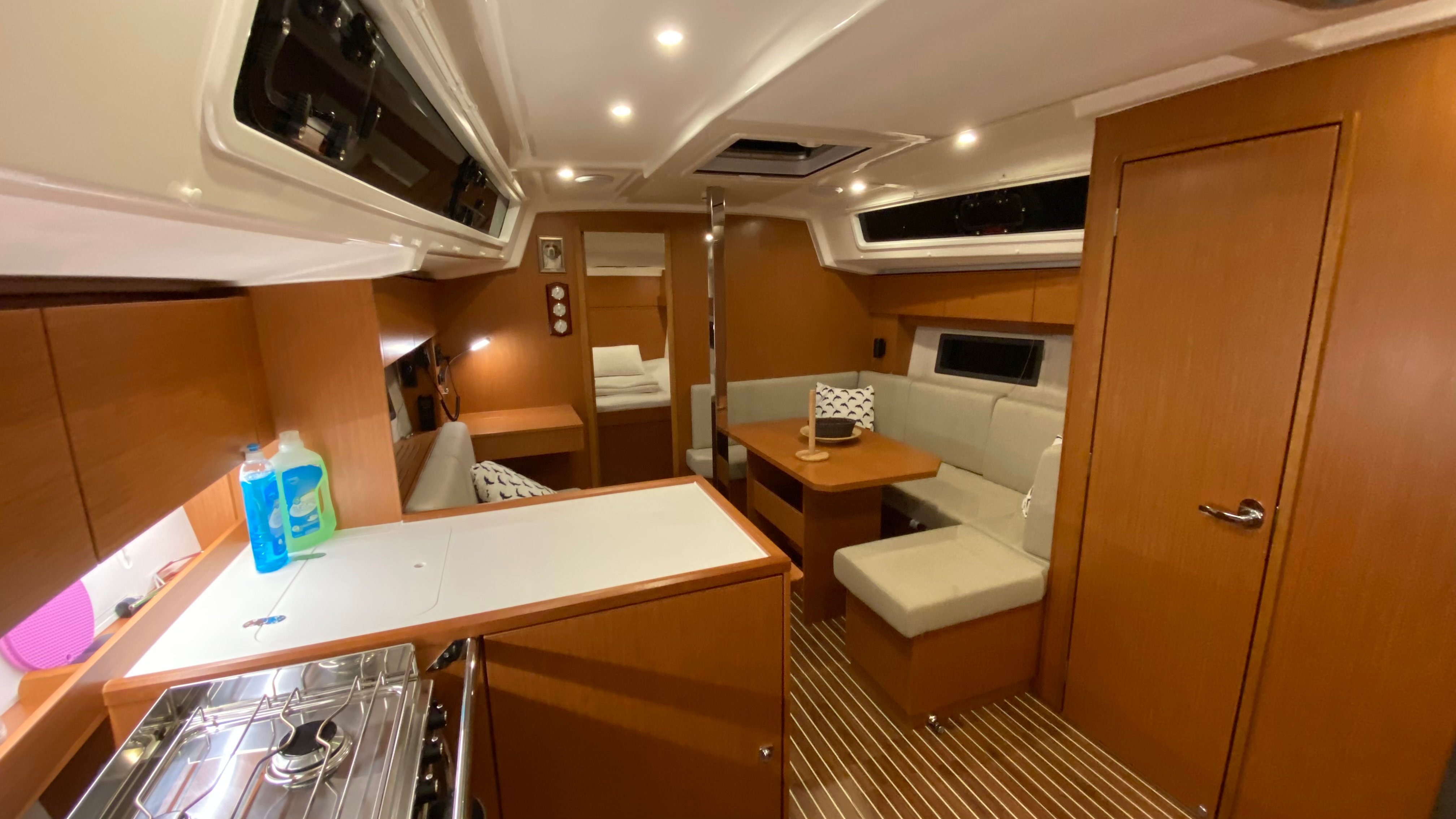 Luna 3 - Sailboat in Karagözler