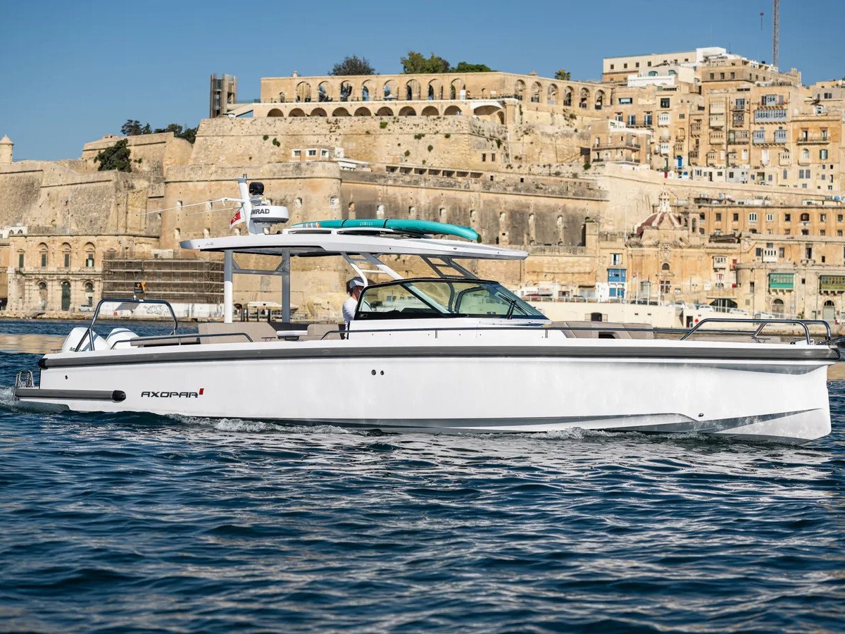 Nautiful - Motor Yacht in Floriana