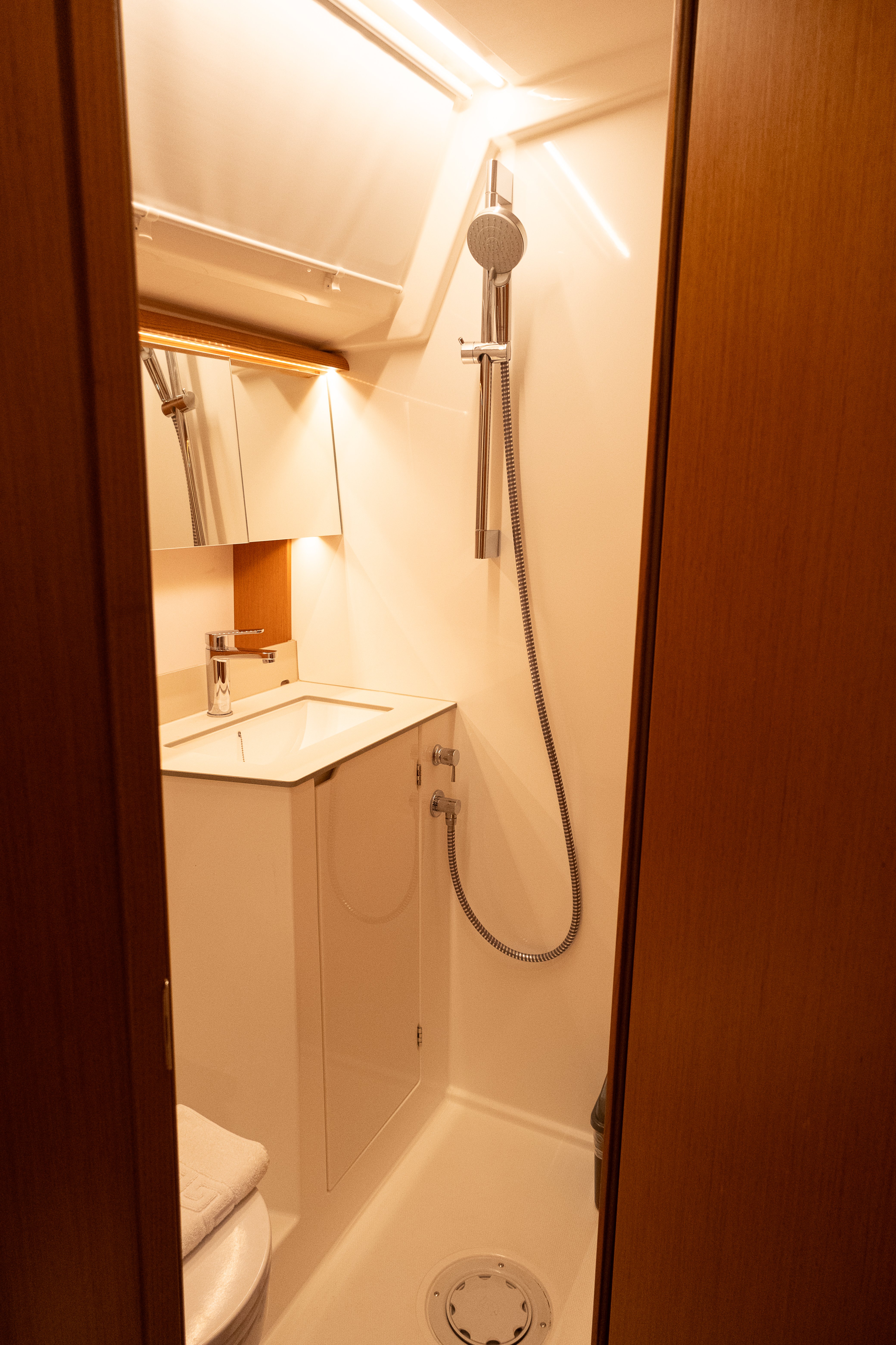 Arke - Sailboat in Karagözler