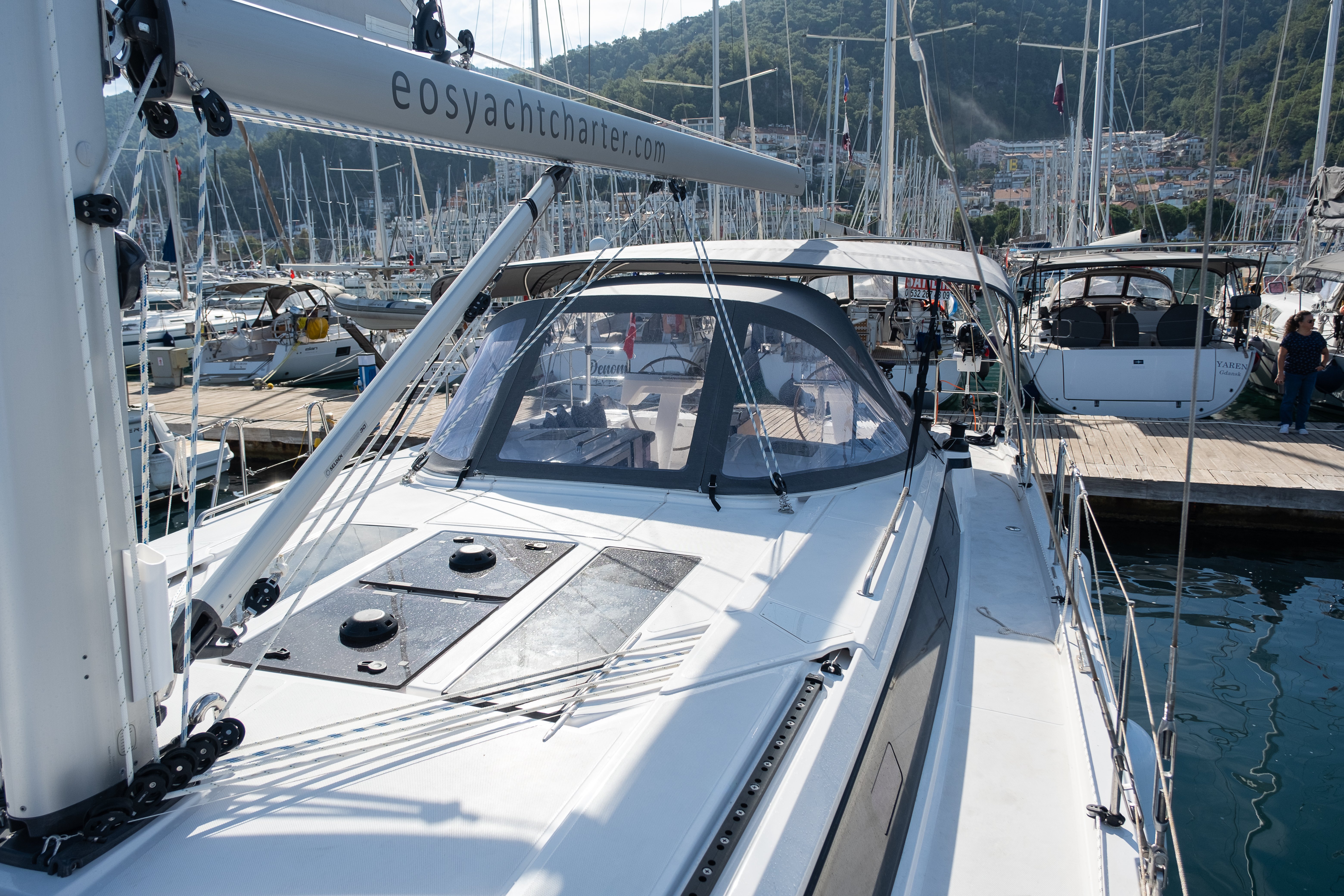 Iris - Sailboat in Karagözler