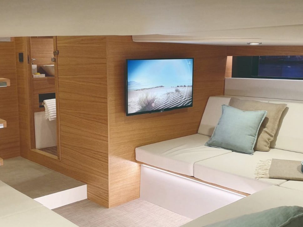 Para Voce - Motor Yacht in Mikonos