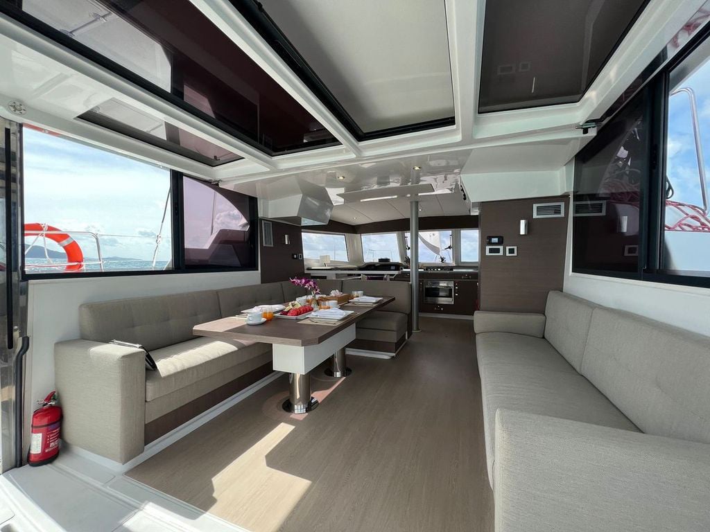 Siva - Catamaran in Tambon Pa Klok