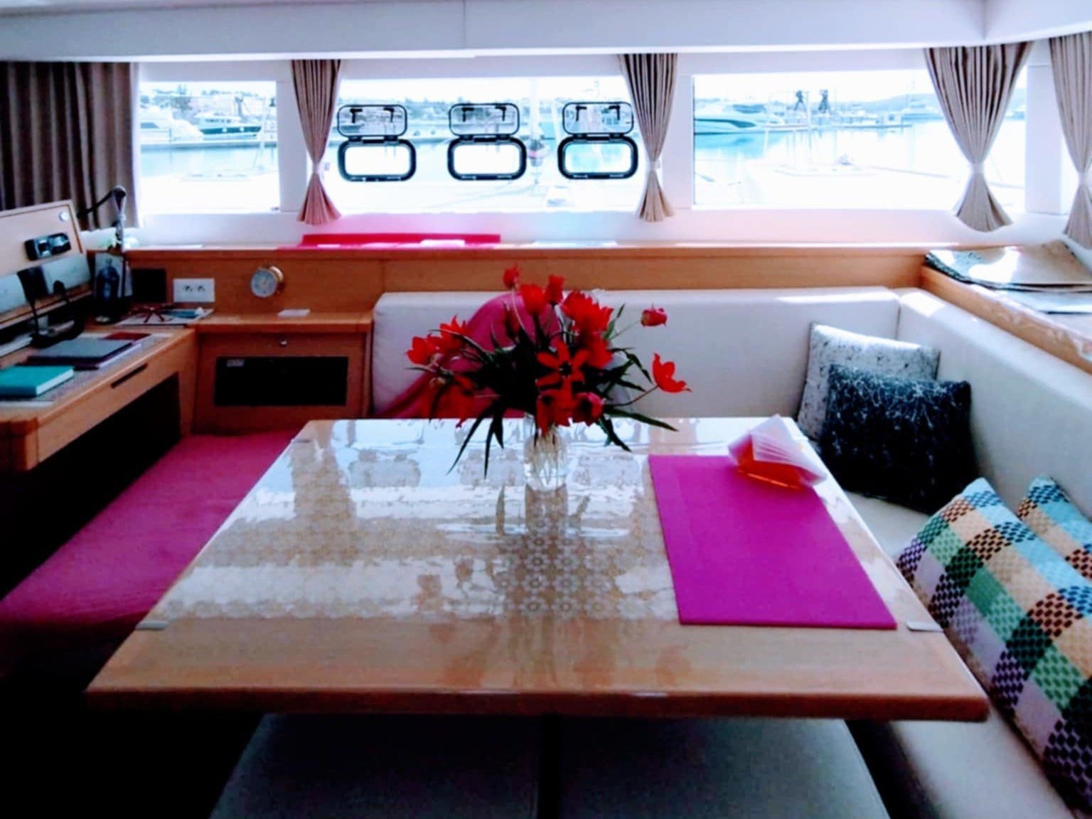 Lion Royal - Catamaran in Porto Cheli