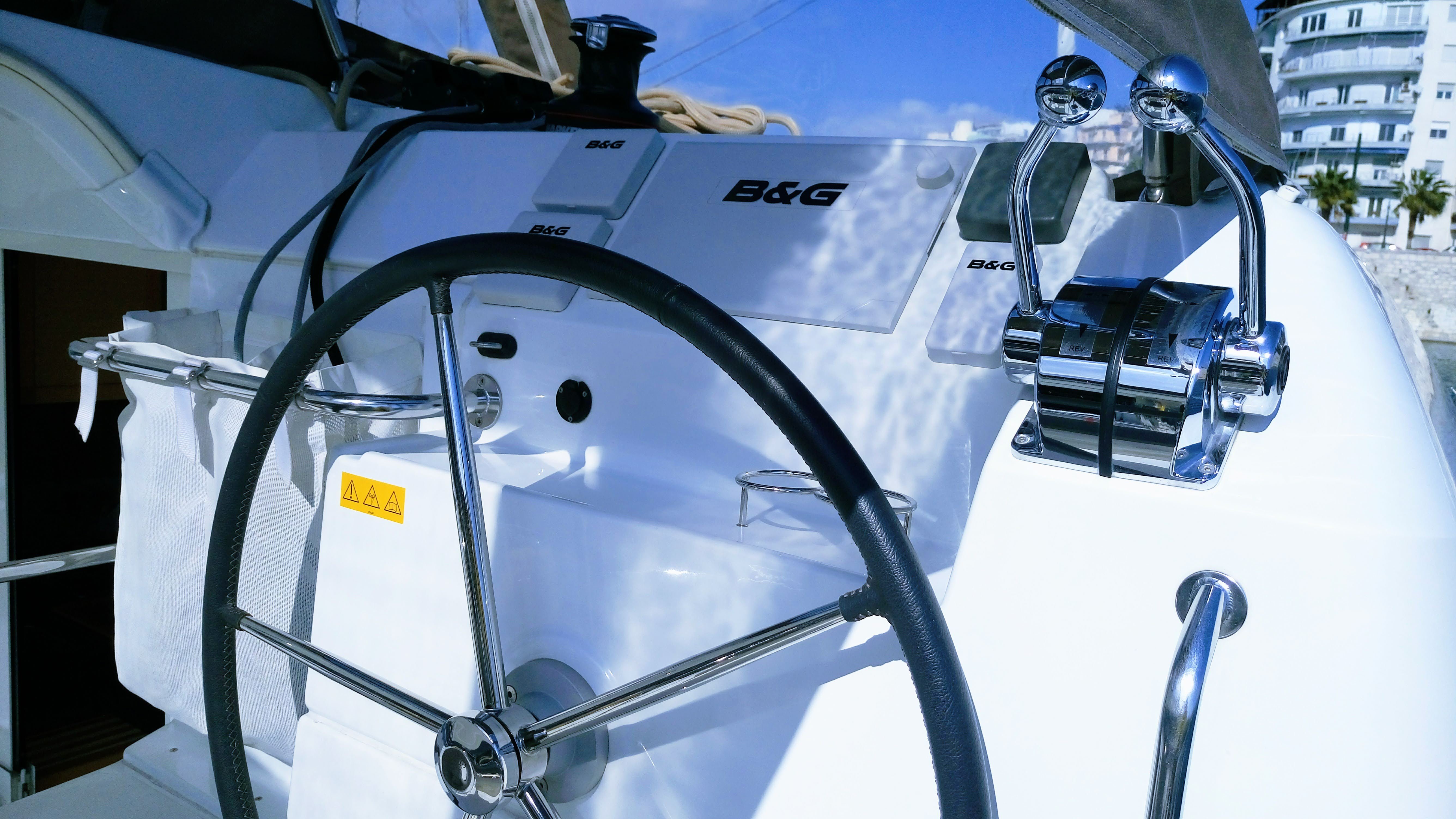 Lion Royal - Catamaran in Porto Cheli