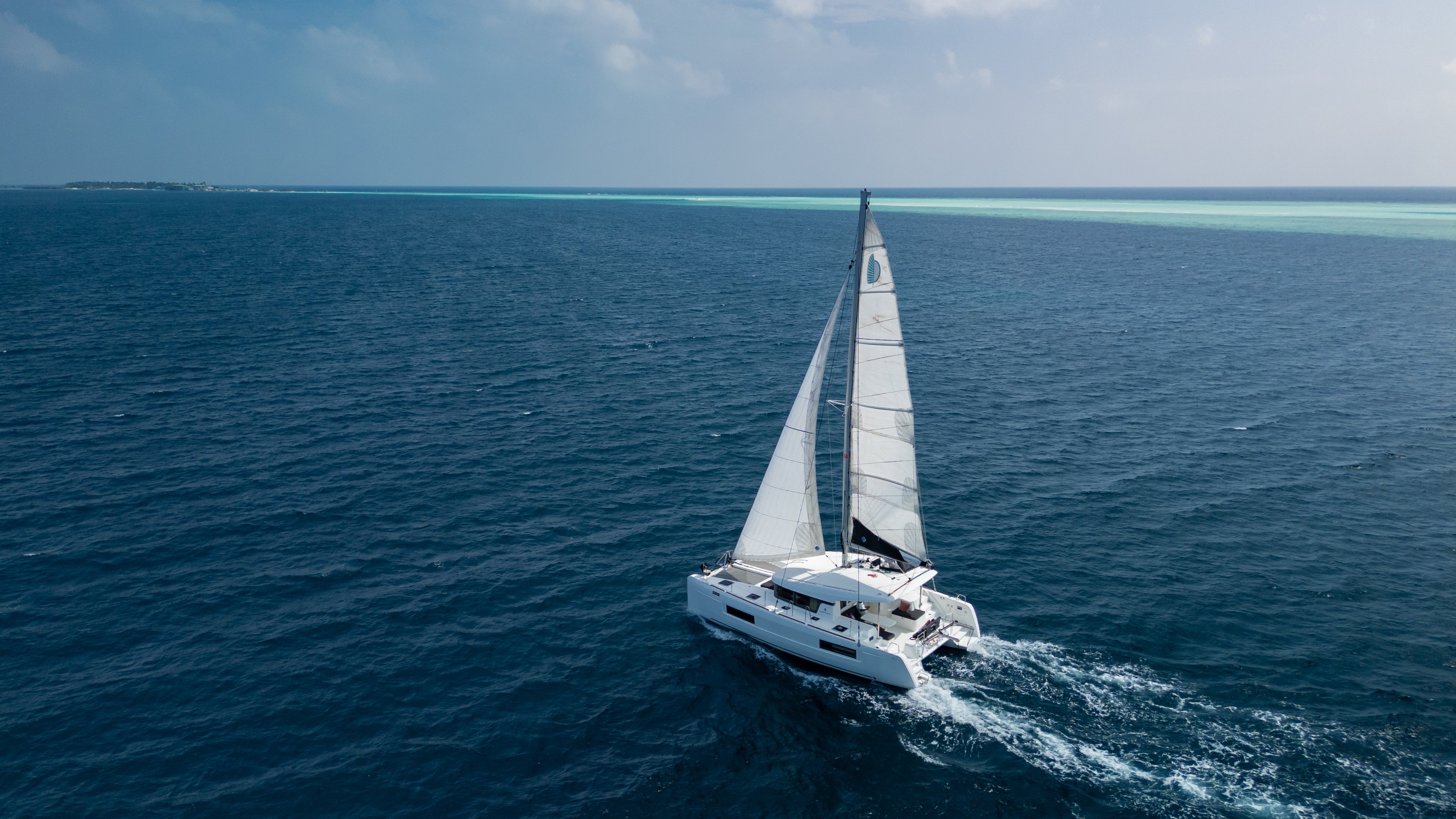 Sail La Vie - Catamaran in Malé